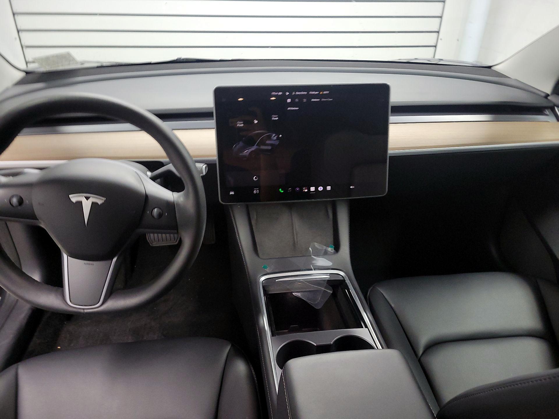 Thumbnail: 2023 Tesla Model 3 - 9