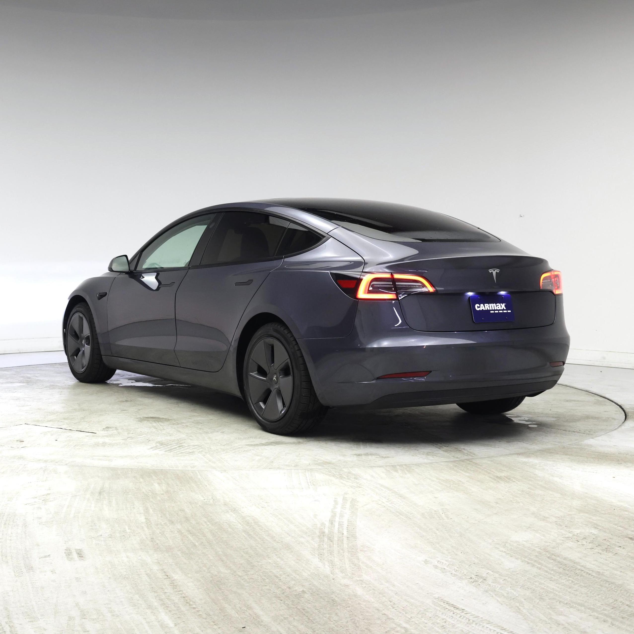 Thumbnail: 2023 Tesla Model 3 - 2