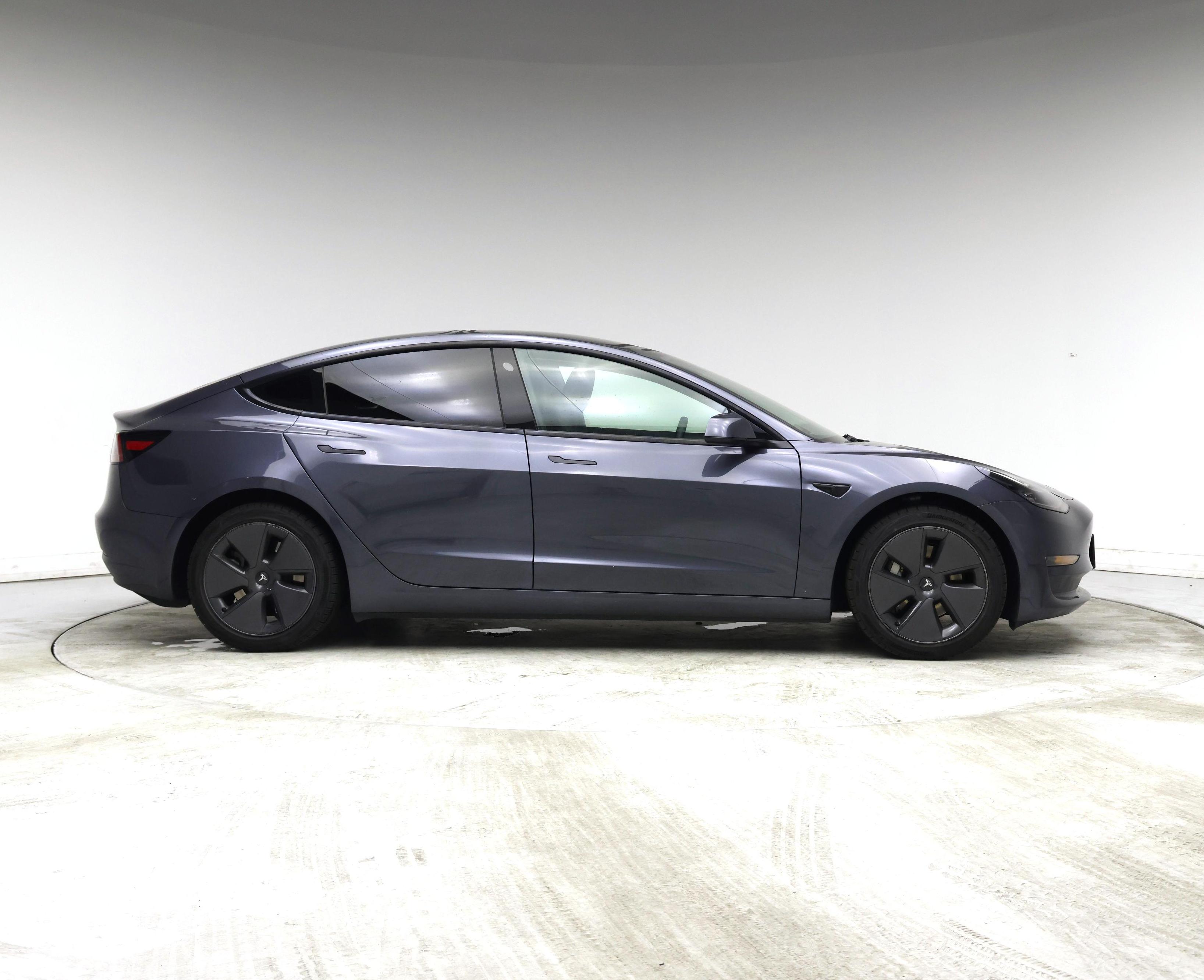 Thumbnail: 2023 Tesla Model 3 - 7
