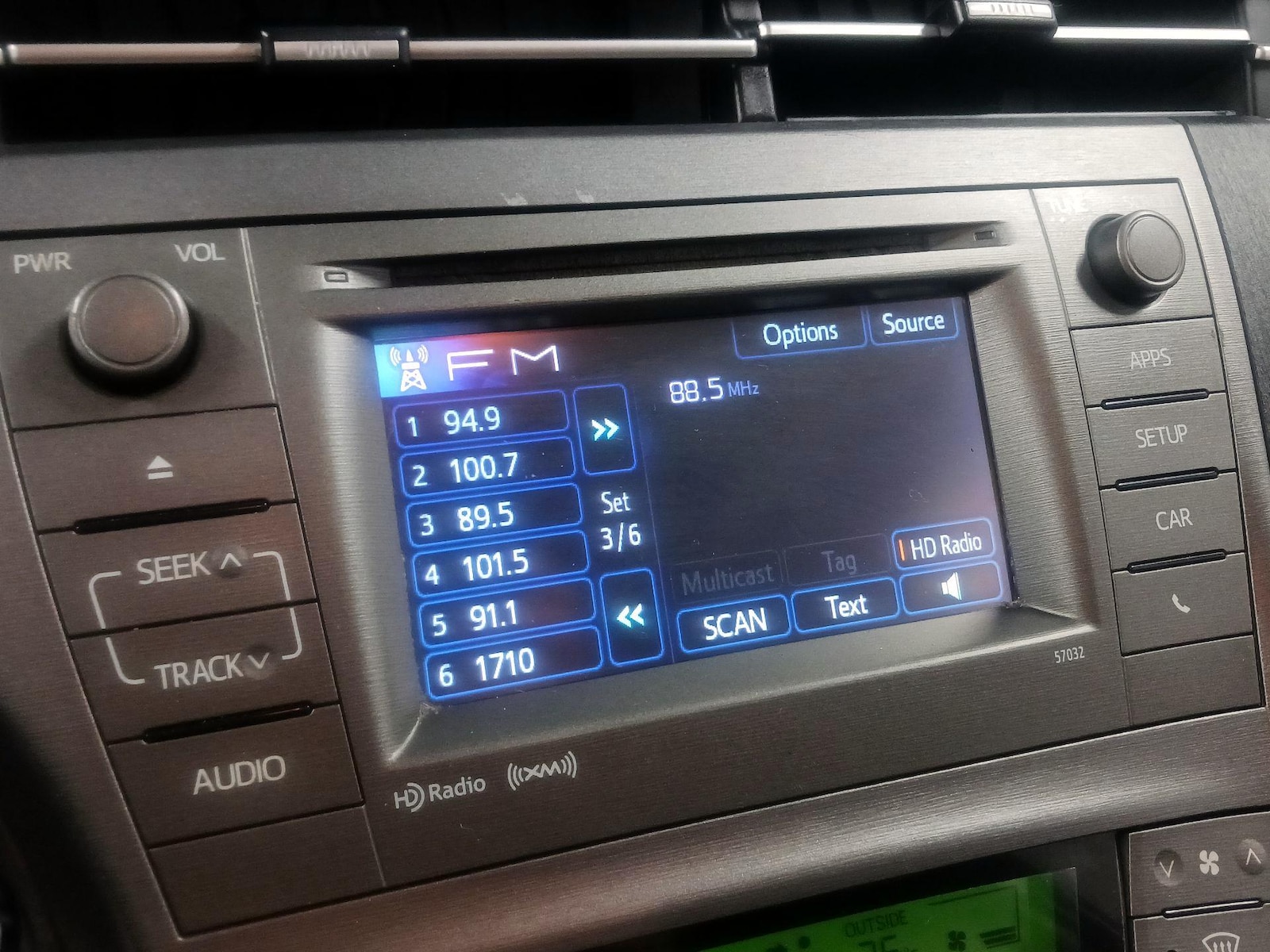 2014 Toyota Prius Three - Photo 14