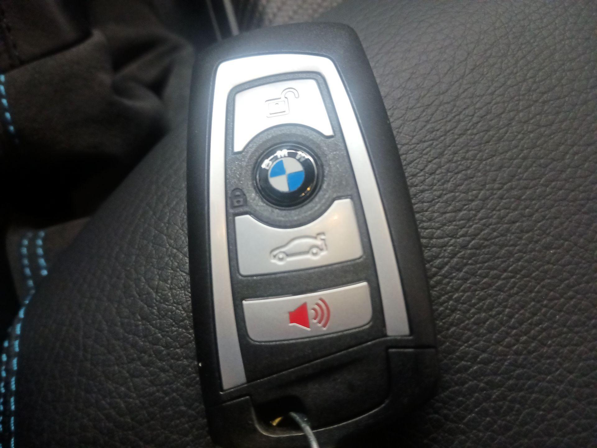 Thumbnail: 2021 BMW M2 - 18