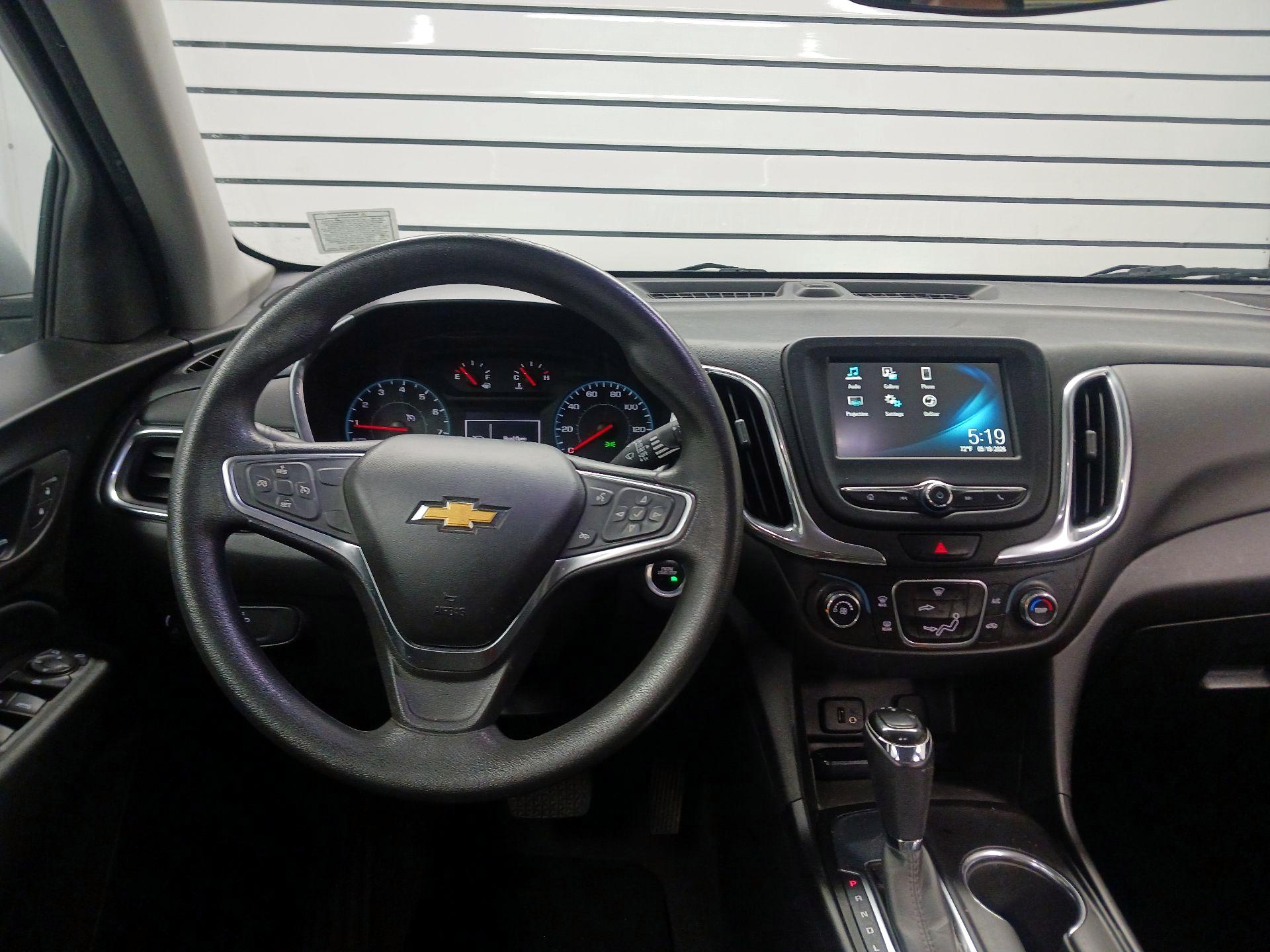 Thumbnail: 2018 Chevrolet Equinox - 10