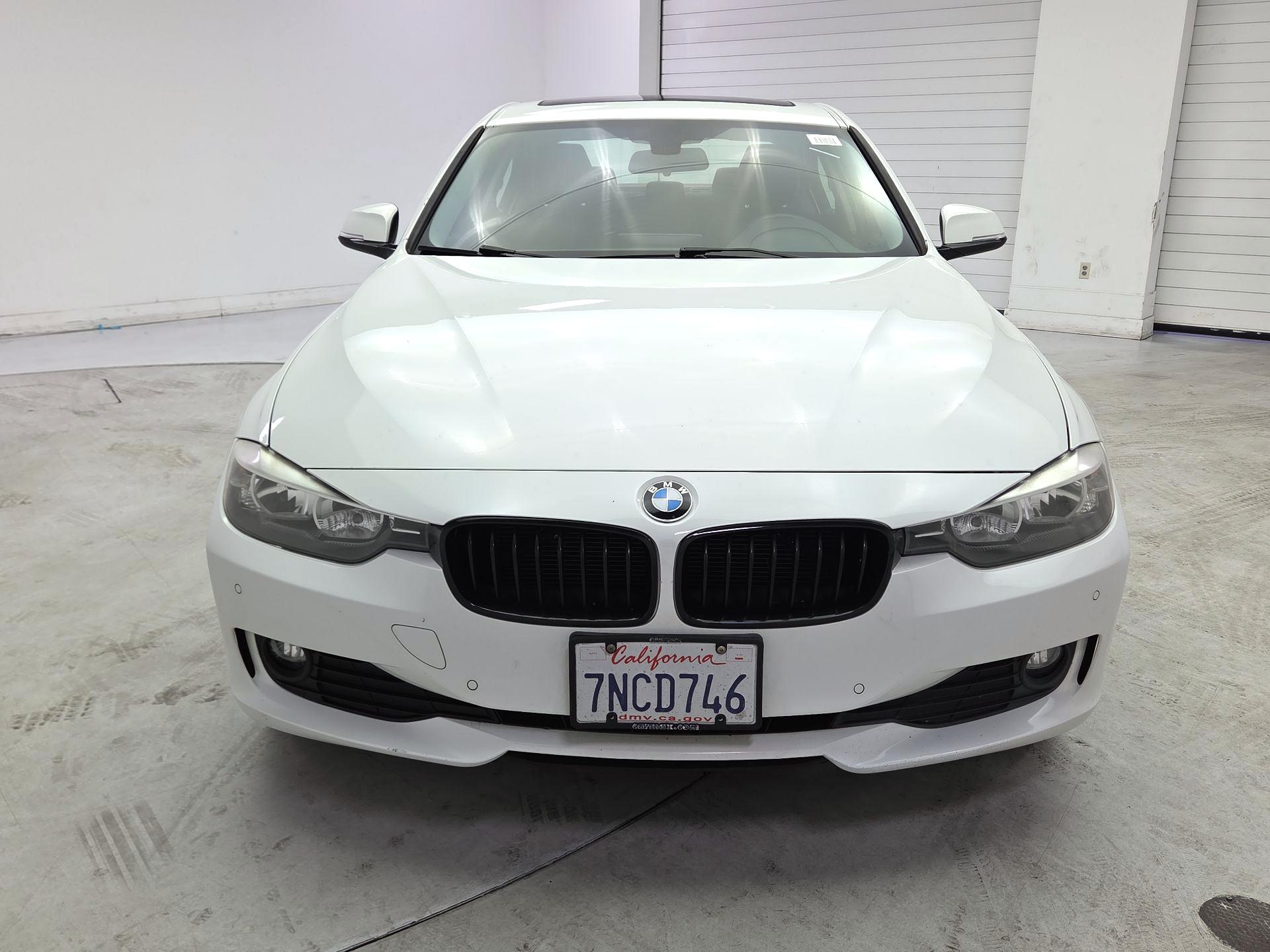 Thumbnail: 2015 BMW 3 Series - 2