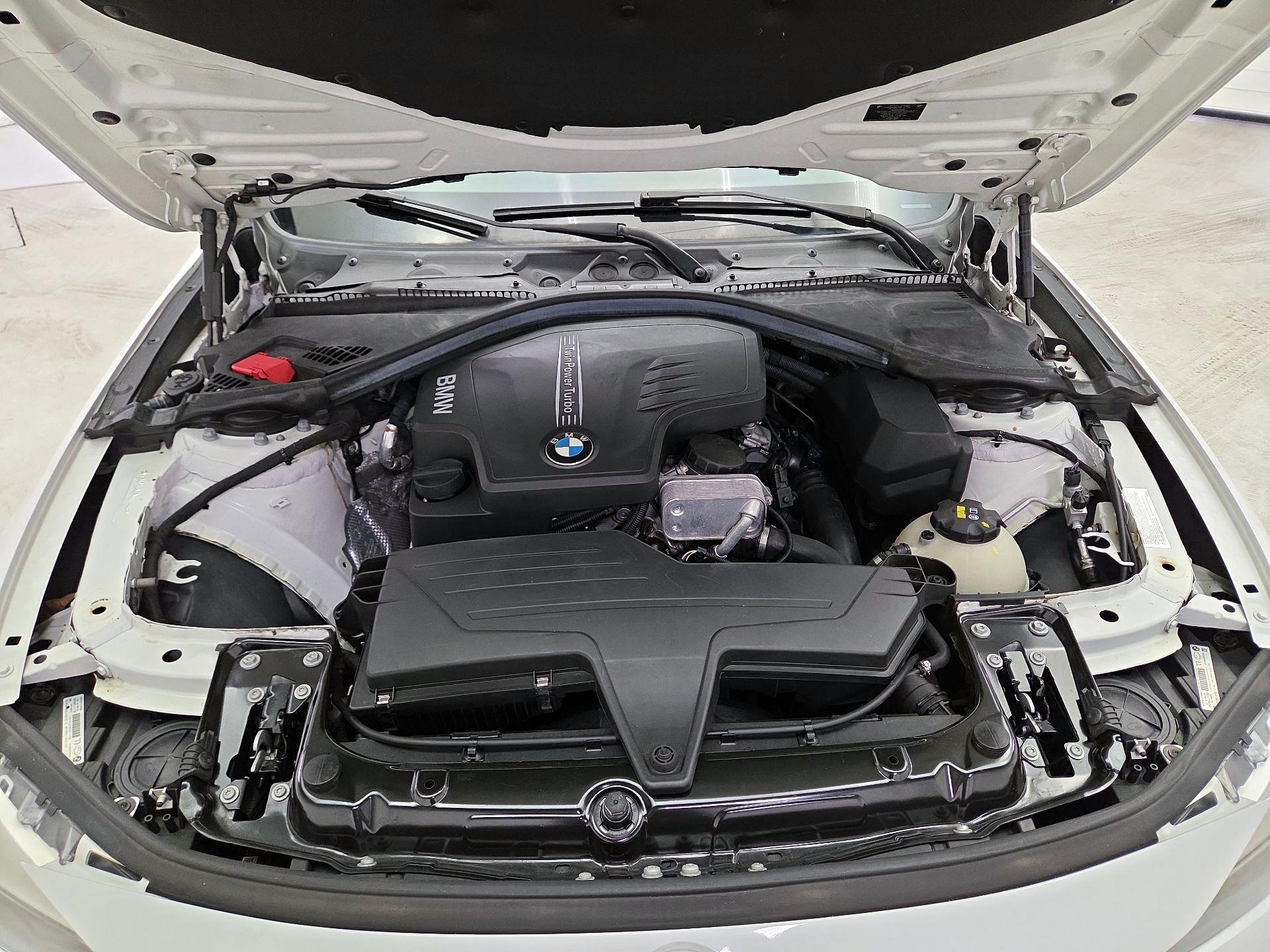 Thumbnail: 2015 BMW 3 Series - 20