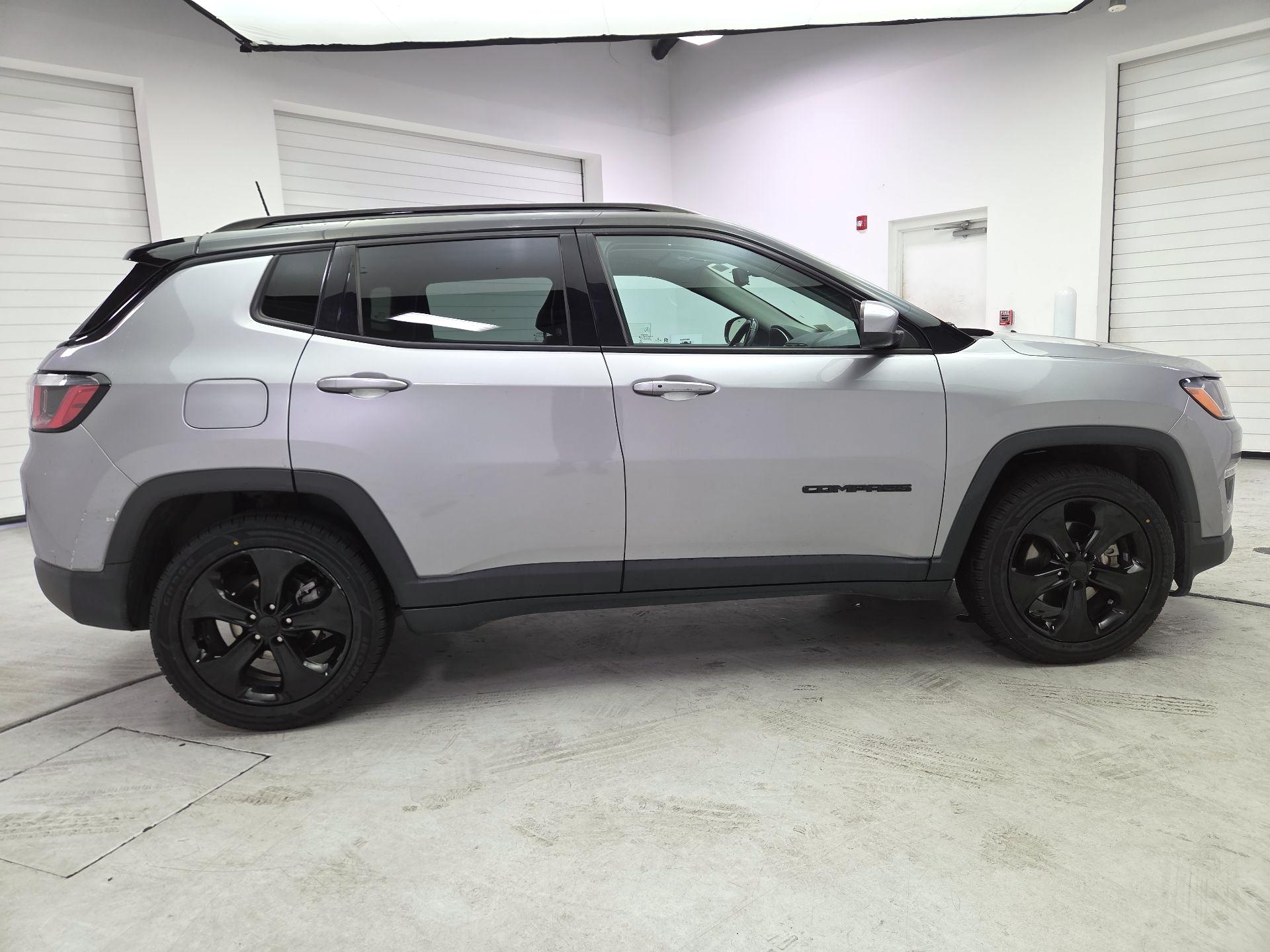Thumbnail: 2019 Jeep Compass - 4