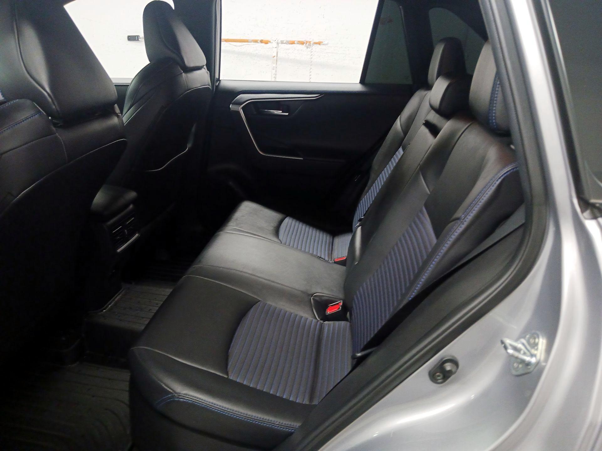 Thumbnail: 2021 Toyota RAV4 - 14
