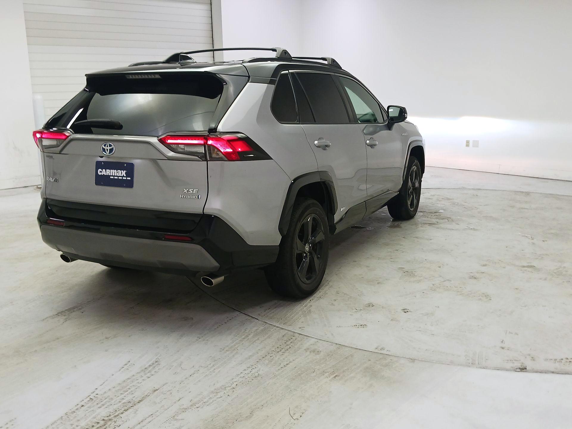 Thumbnail: 2021 Toyota RAV4 - 5