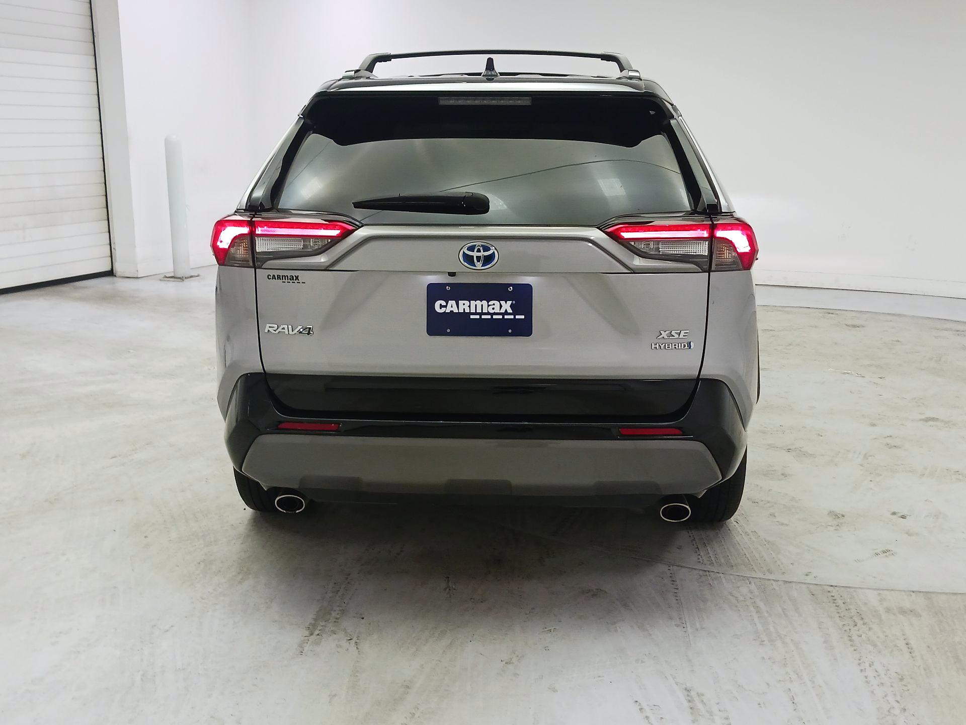 Thumbnail: 2021 Toyota RAV4 - 6