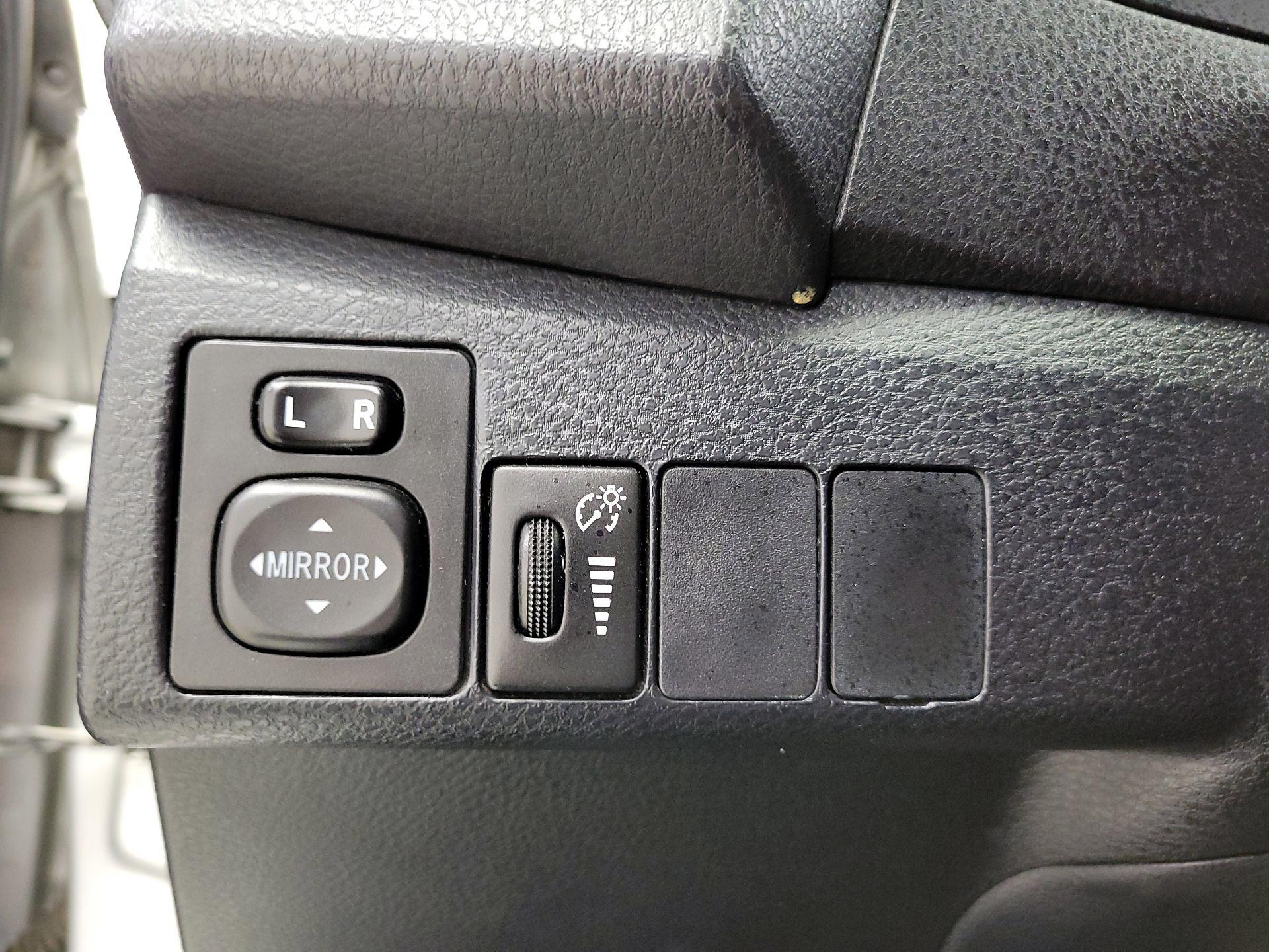 Thumbnail: 2016 Toyota Corolla - 11