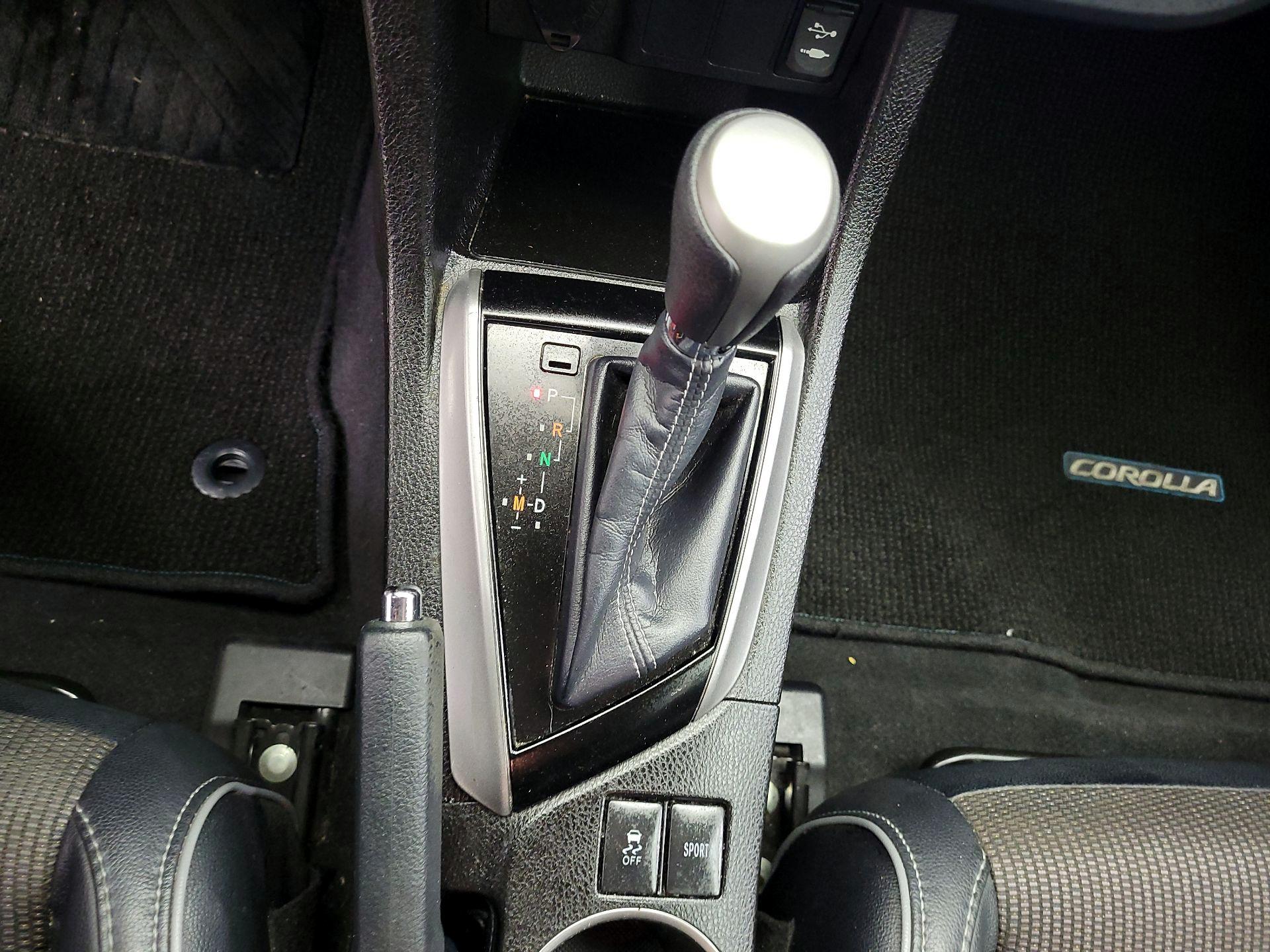Thumbnail: 2016 Toyota Corolla - 15