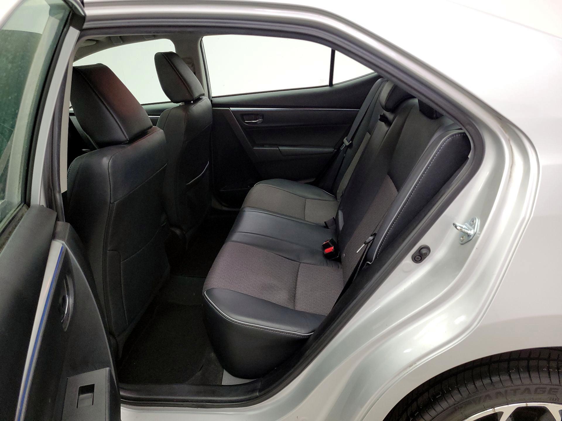Thumbnail: 2016 Toyota Corolla - 18