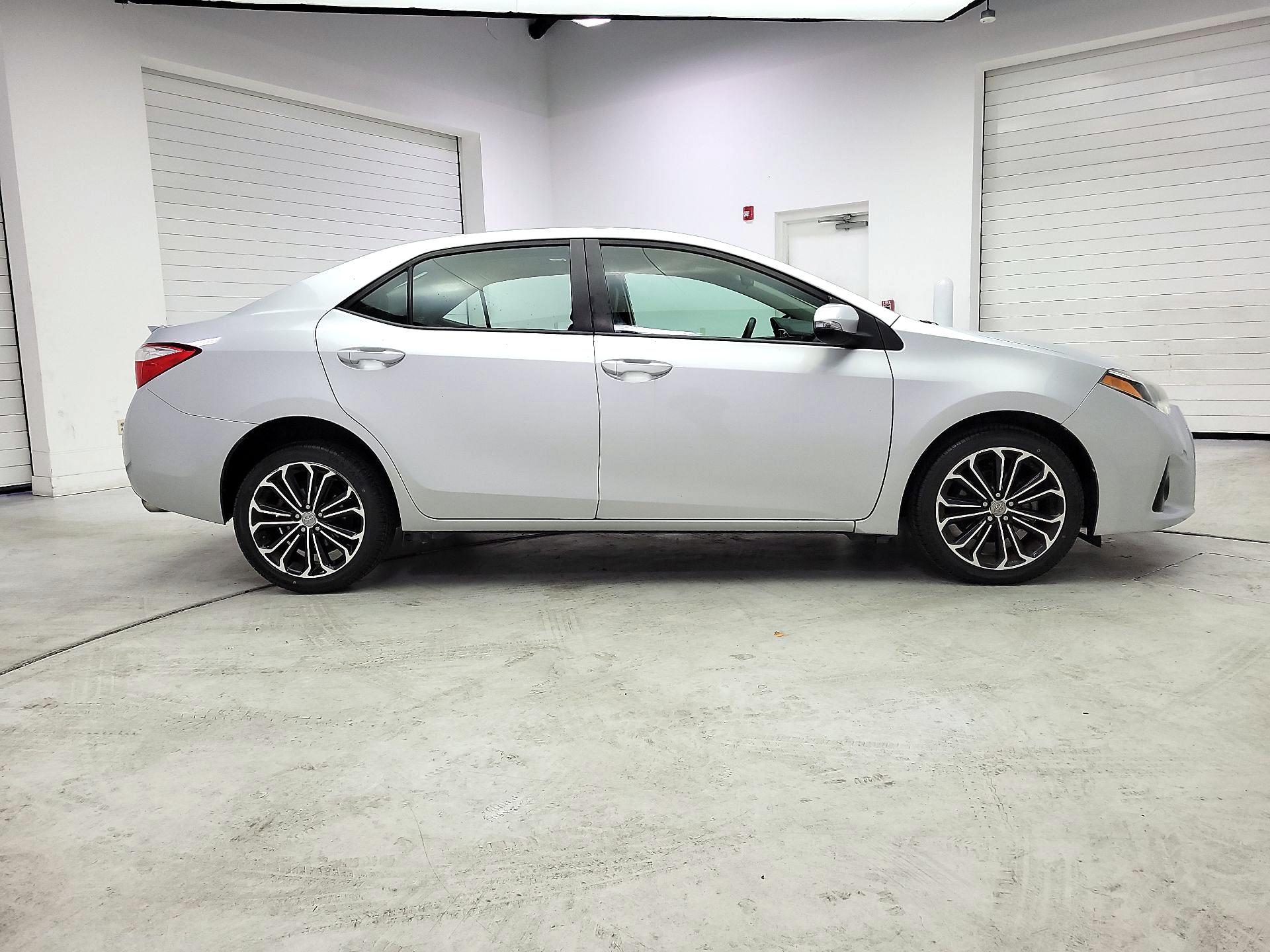 Thumbnail: 2016 Toyota Corolla - 4