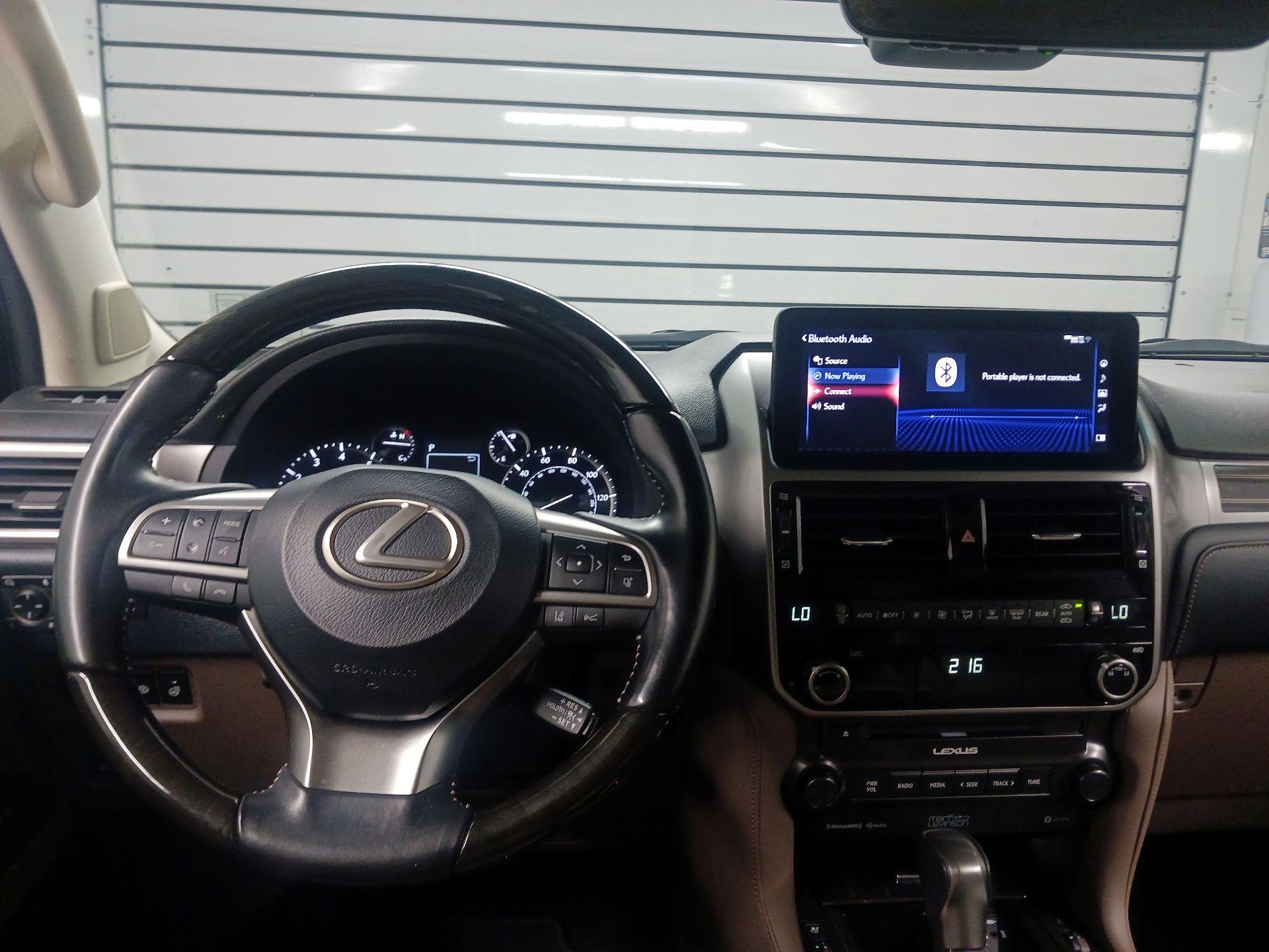 Thumbnail: 2023 Lexus GX - 10