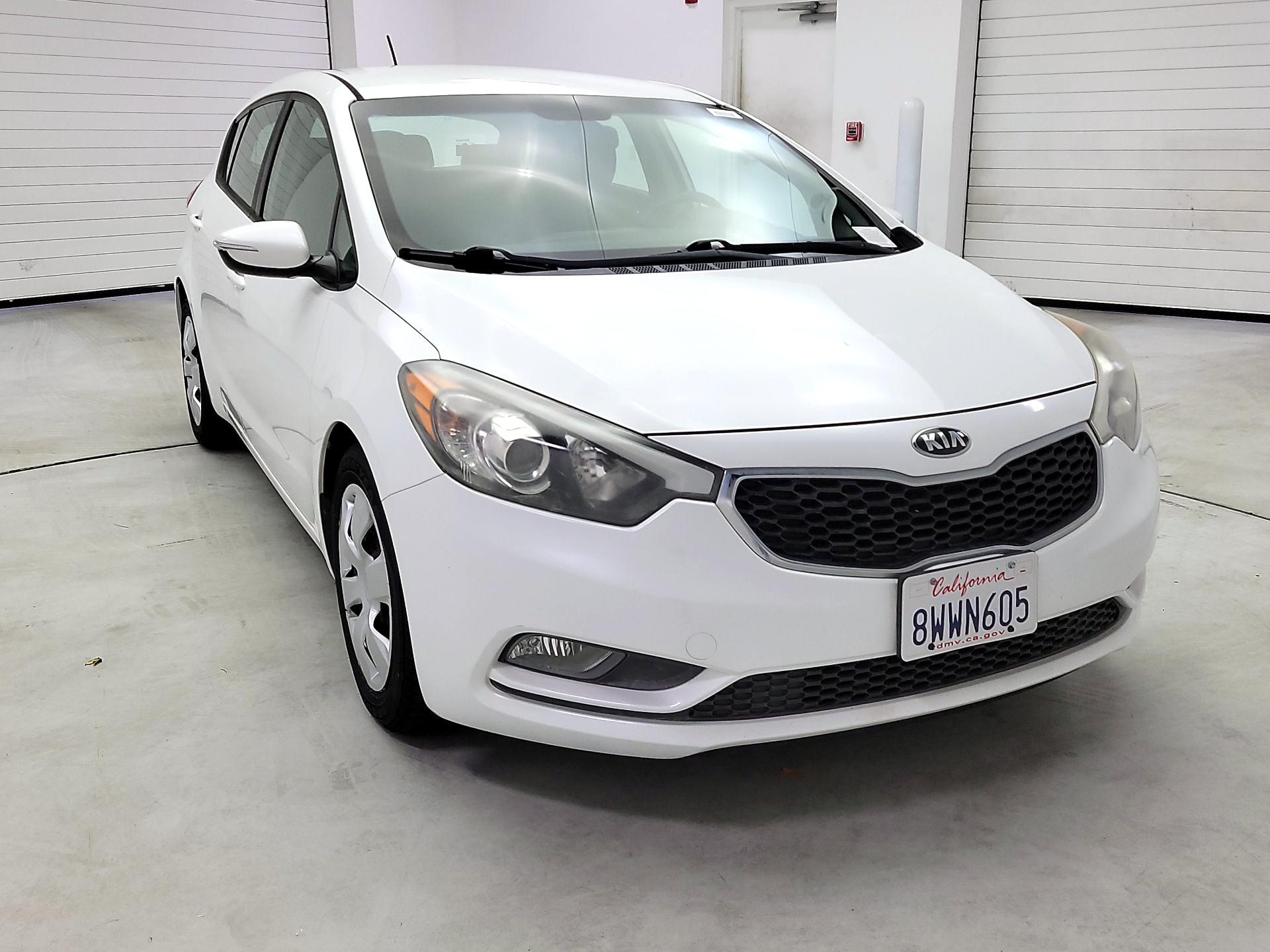 Thumbnail: 2016 Kia Forte - 1