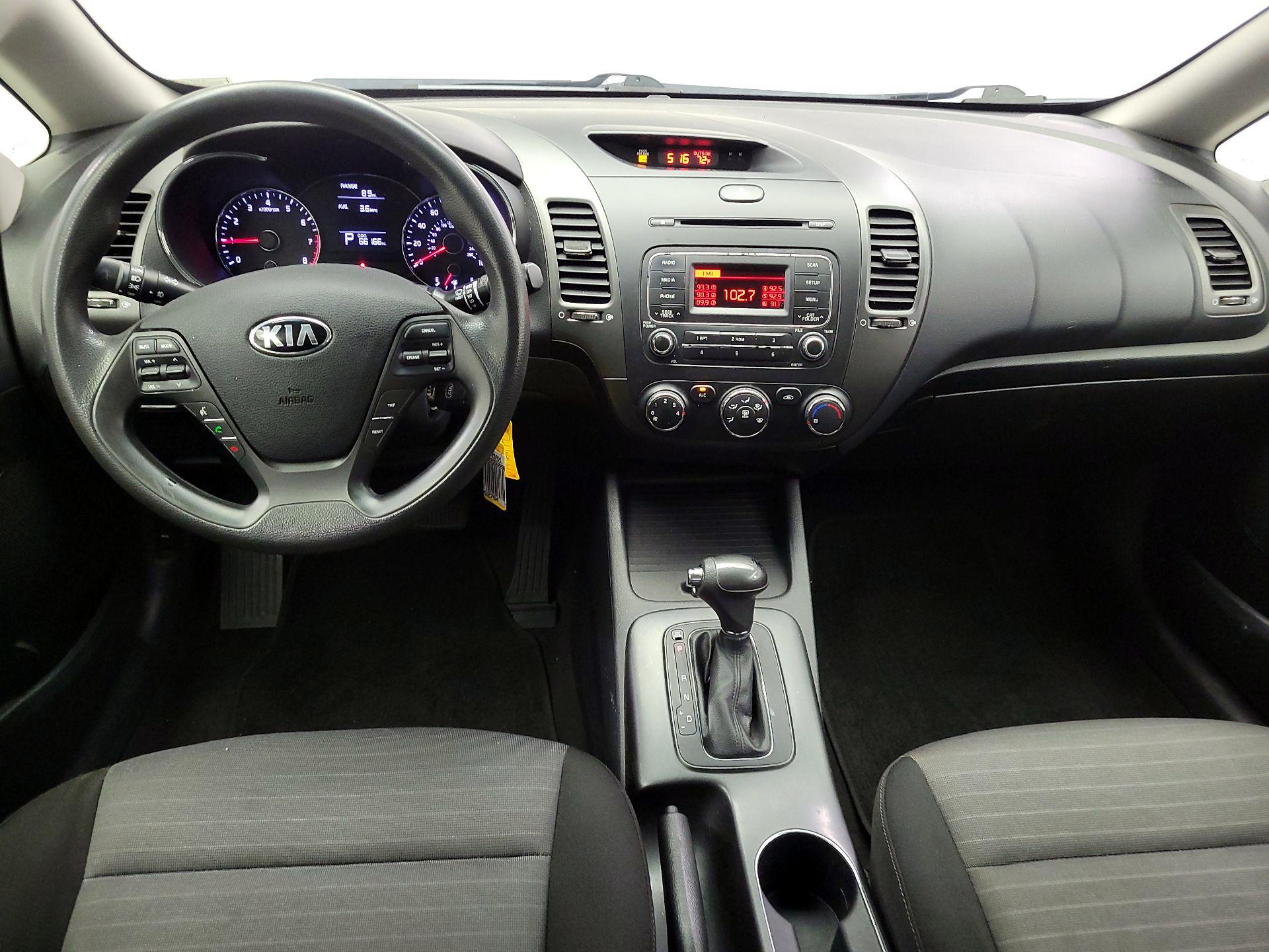 Thumbnail: 2016 Kia Forte - 8