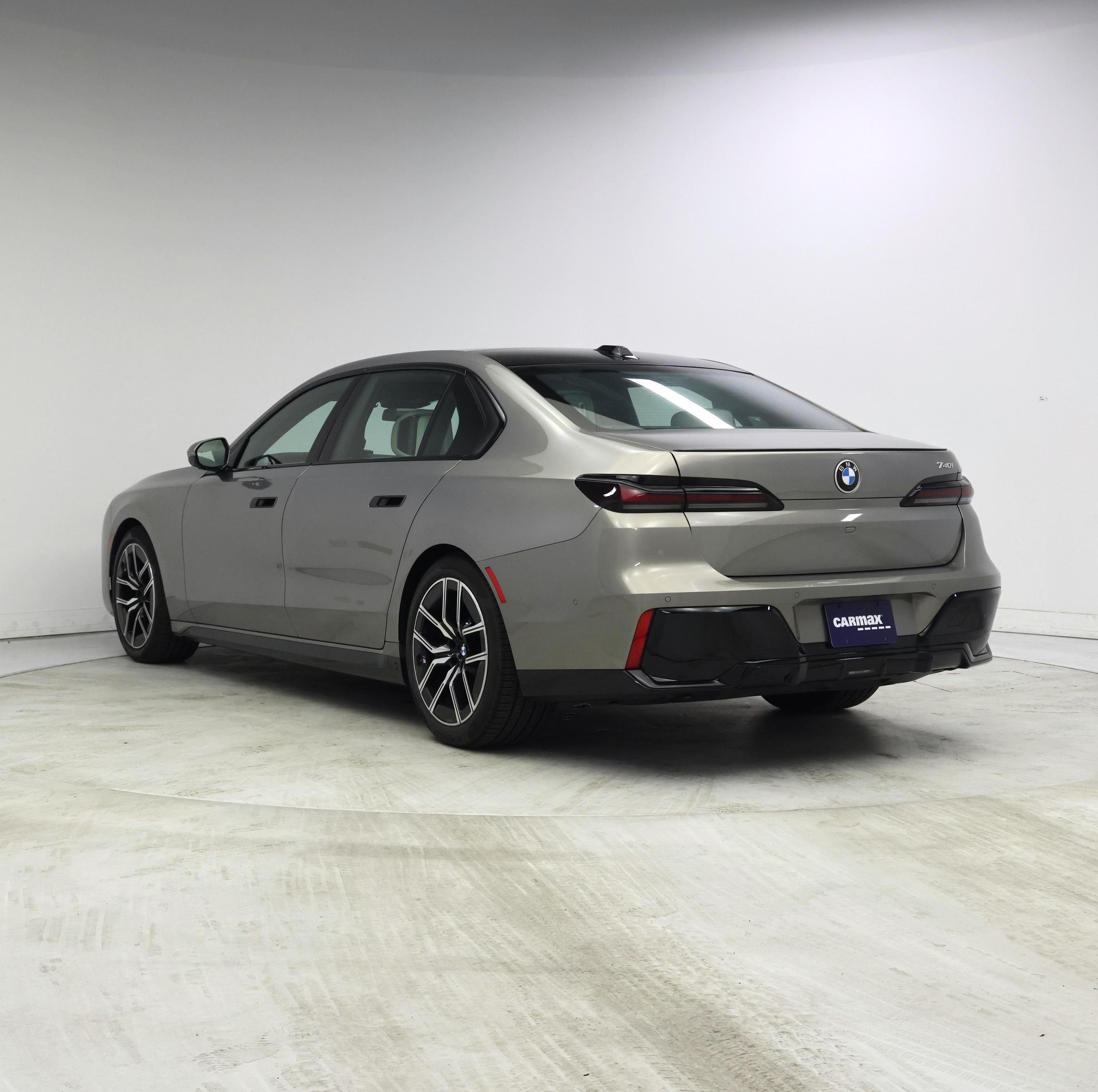 Thumbnail: 2023 BMW 7 Series - 2