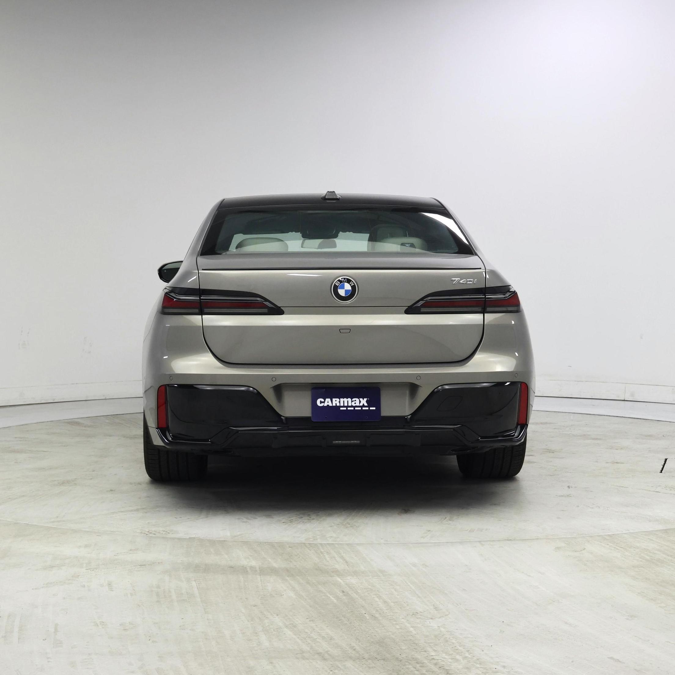 Thumbnail: 2023 BMW 7 Series - 6
