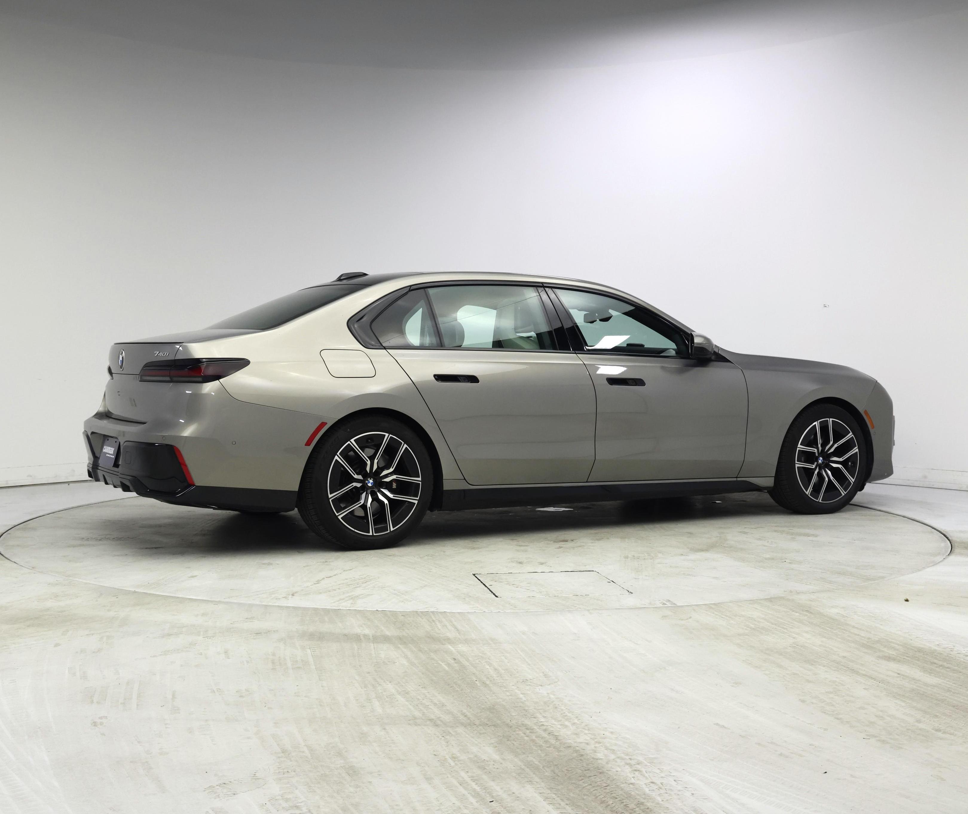 Thumbnail: 2023 BMW 7 Series - 8