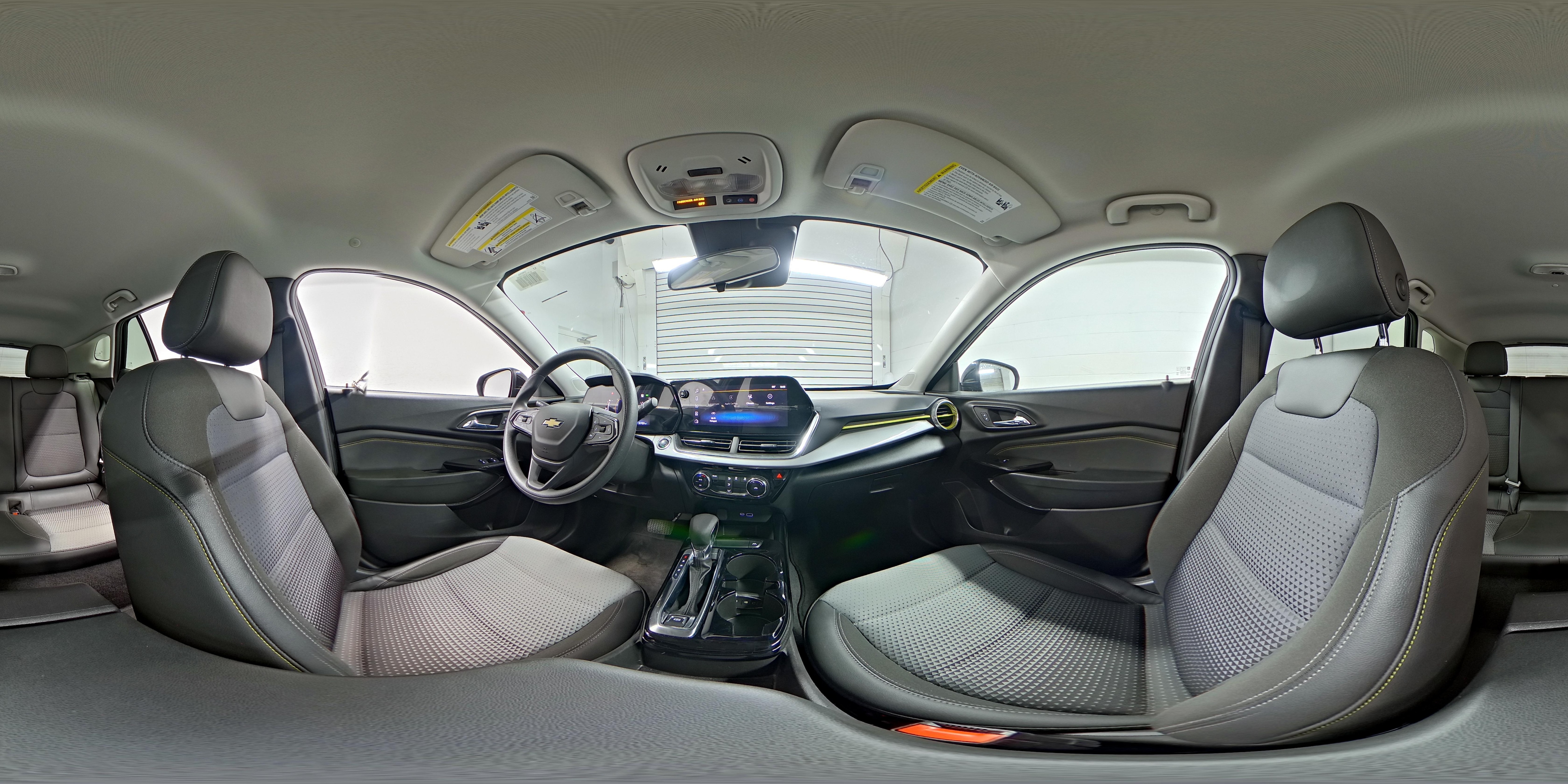 2024 Chevrolet Trax LT - Photo 21