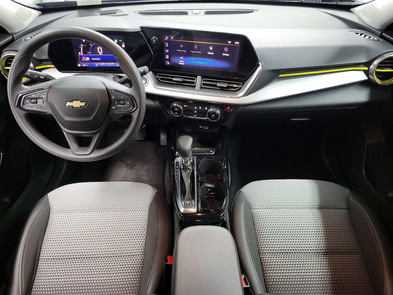 2024 Chevrolet Trax LT - Photo 10