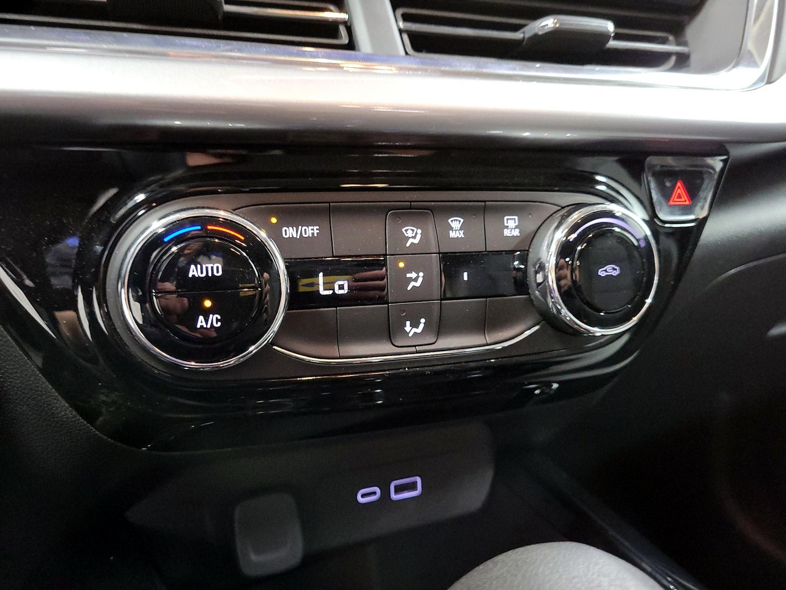 2024 Chevrolet Trax LT - Photo 15