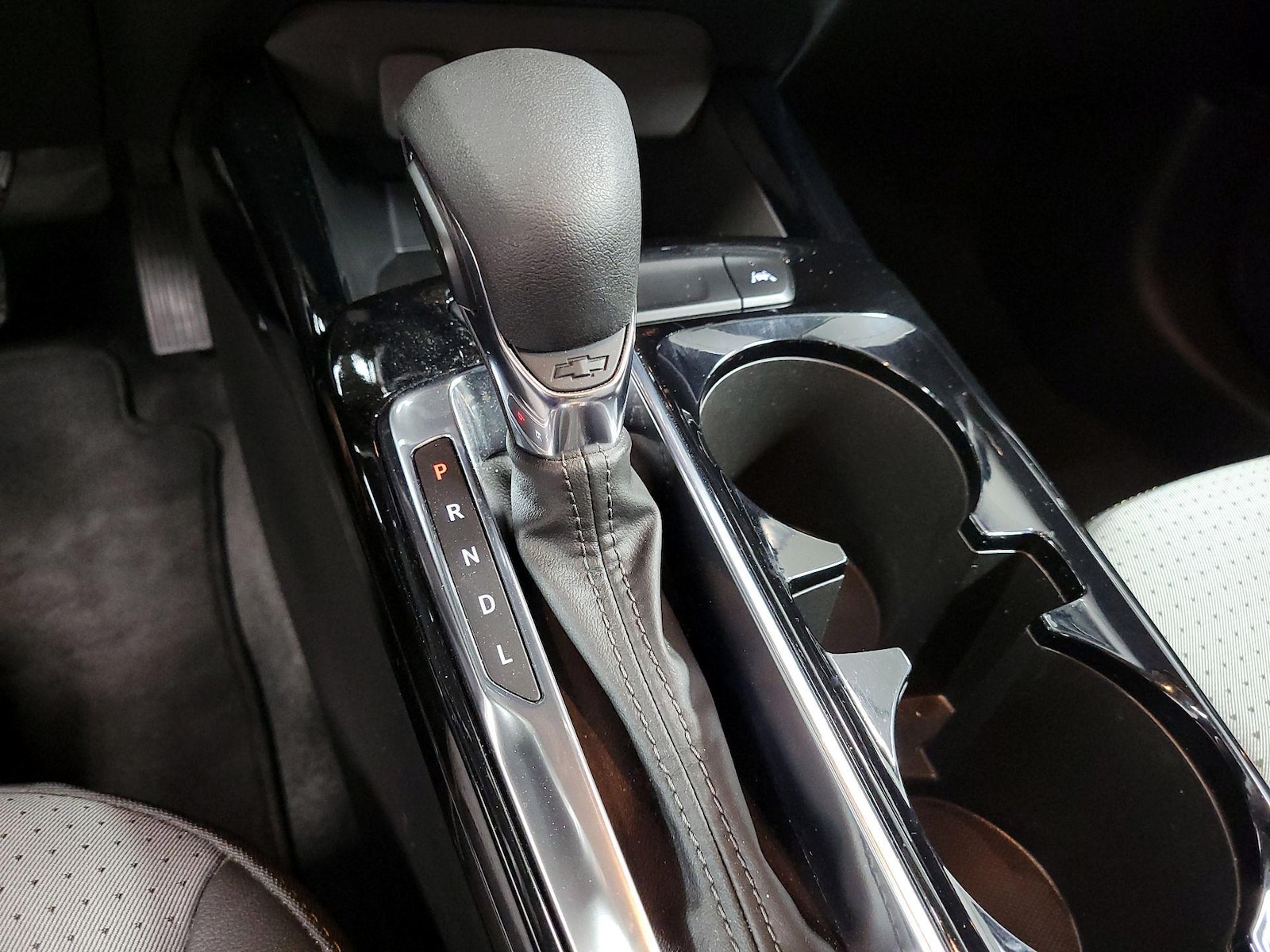 2024 Chevrolet Trax LT - Photo 16