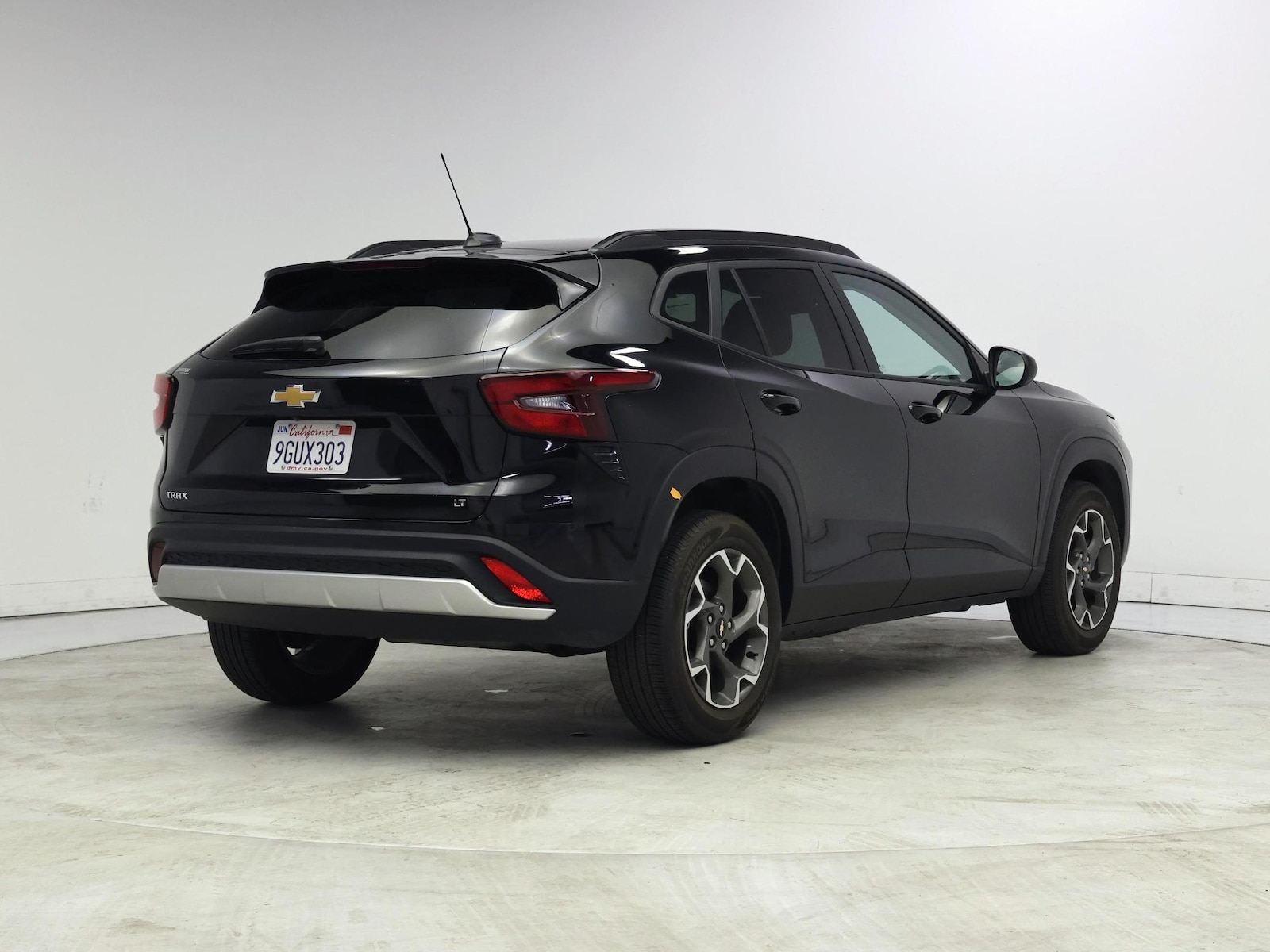 2024 Chevrolet Trax LT - Photo 9