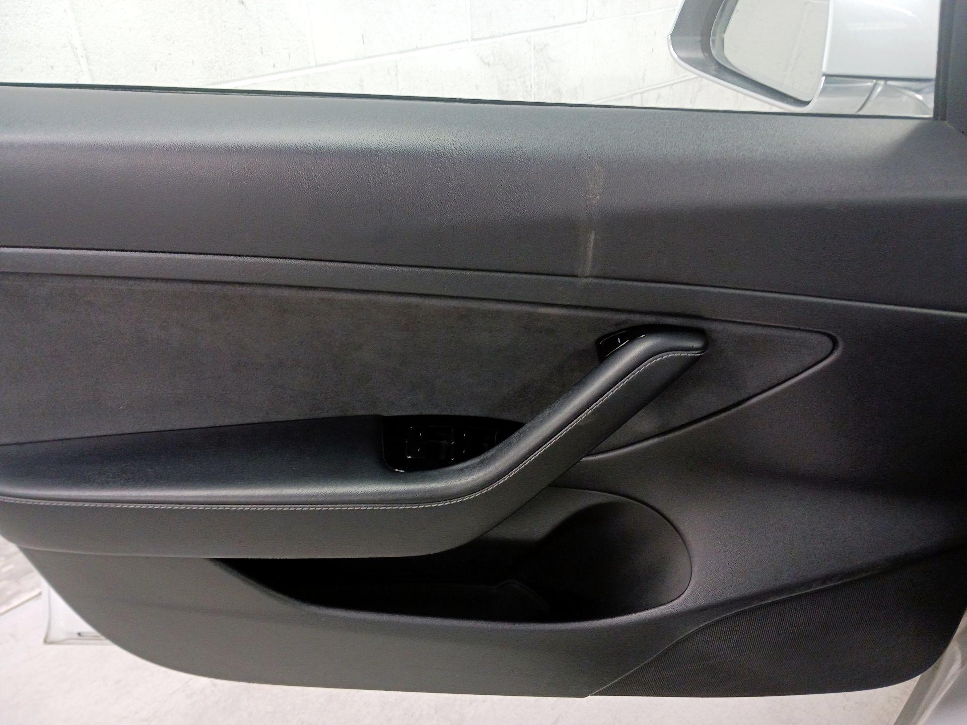 Thumbnail: 2020 Tesla Model 3 - 12
