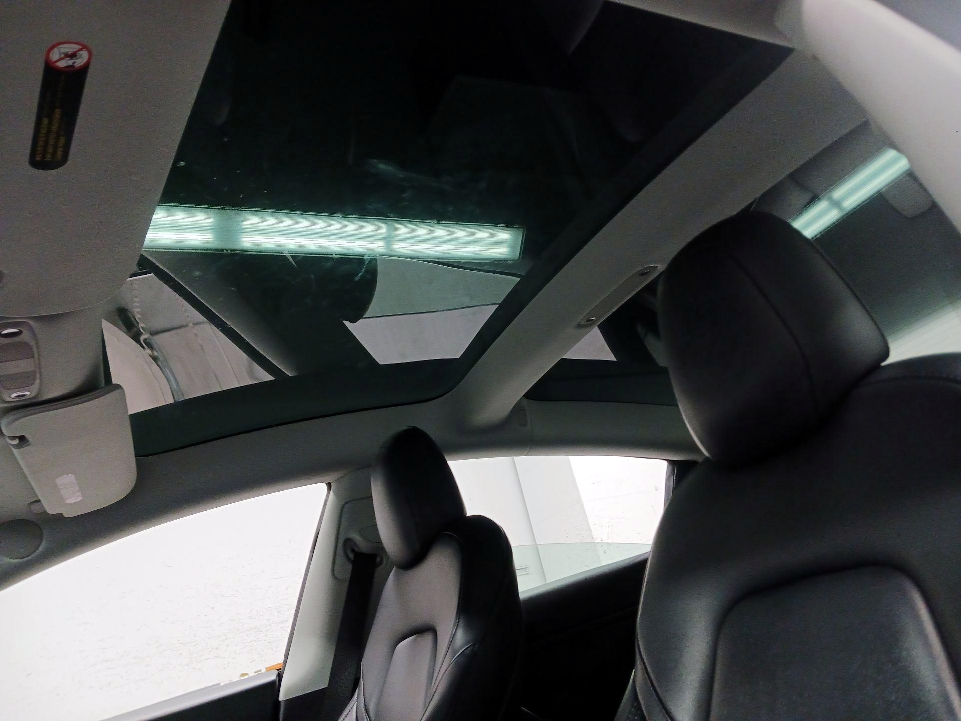 Thumbnail: 2020 Tesla Model 3 - 18