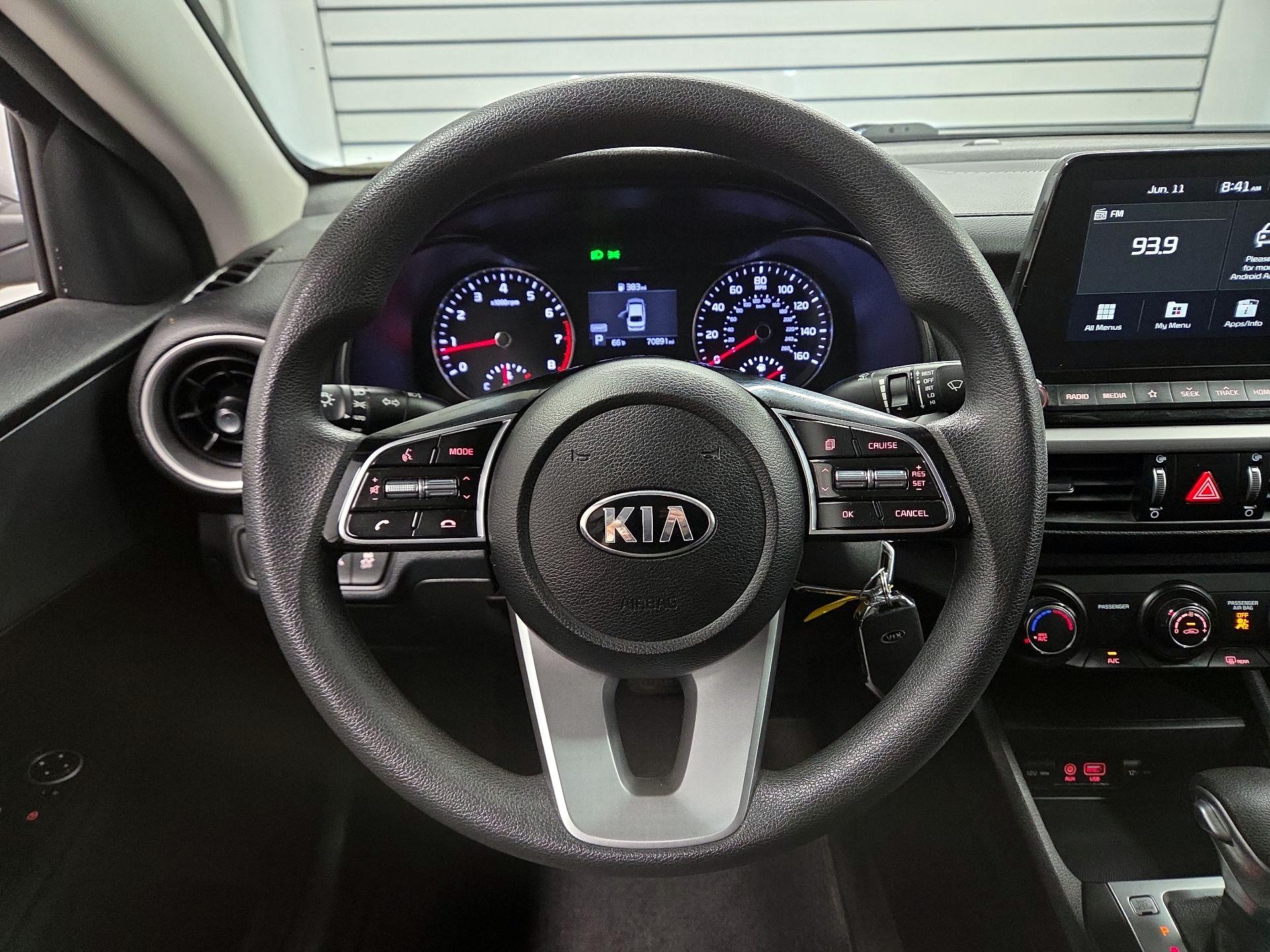 Thumbnail: 2021 Kia Forte - 10