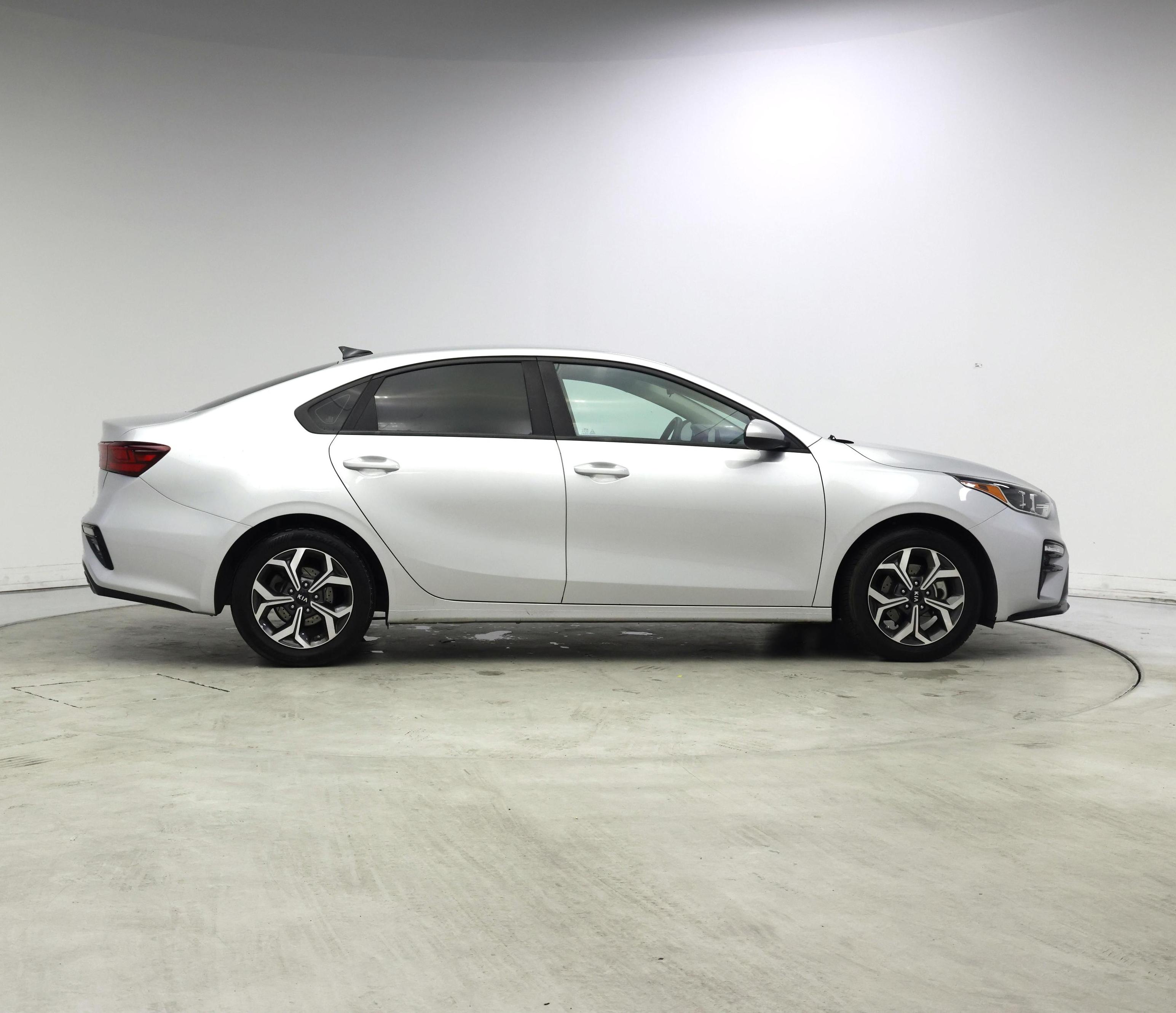 Thumbnail: 2021 Kia Forte - 7
