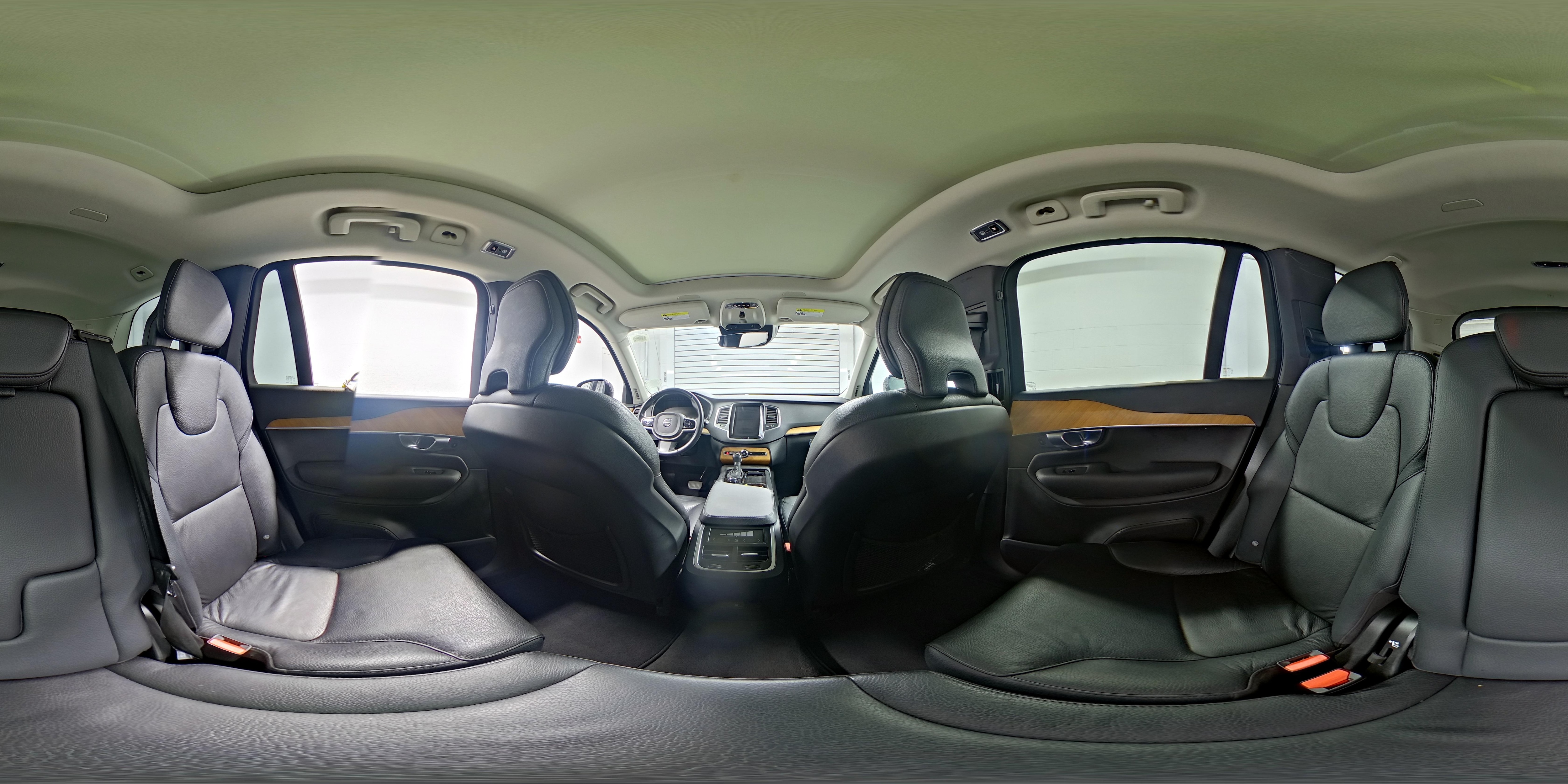 2022 Volvo XC90 Momentum - Photo 29