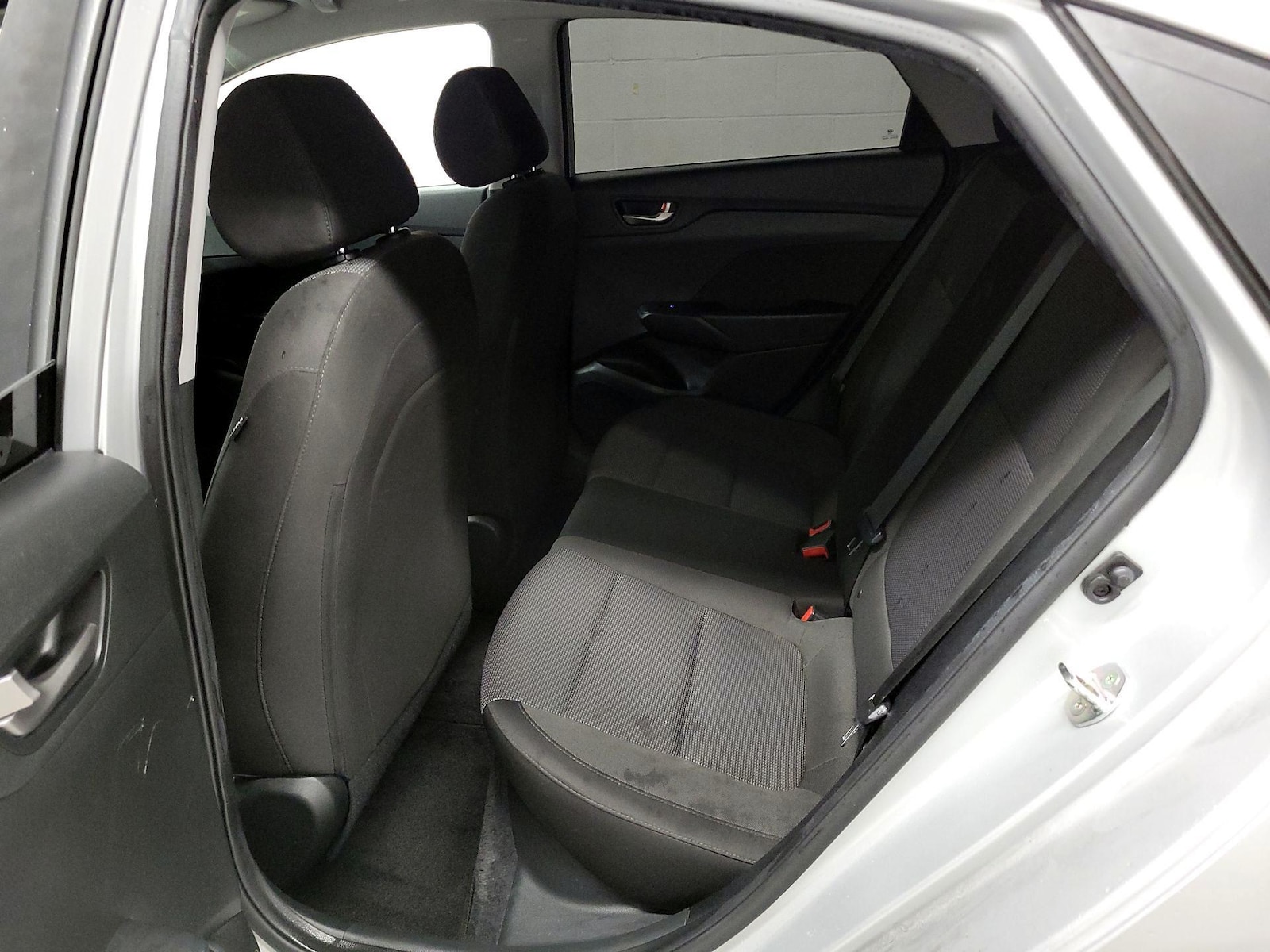 2020 Hyundai Accent SE - Photo 18