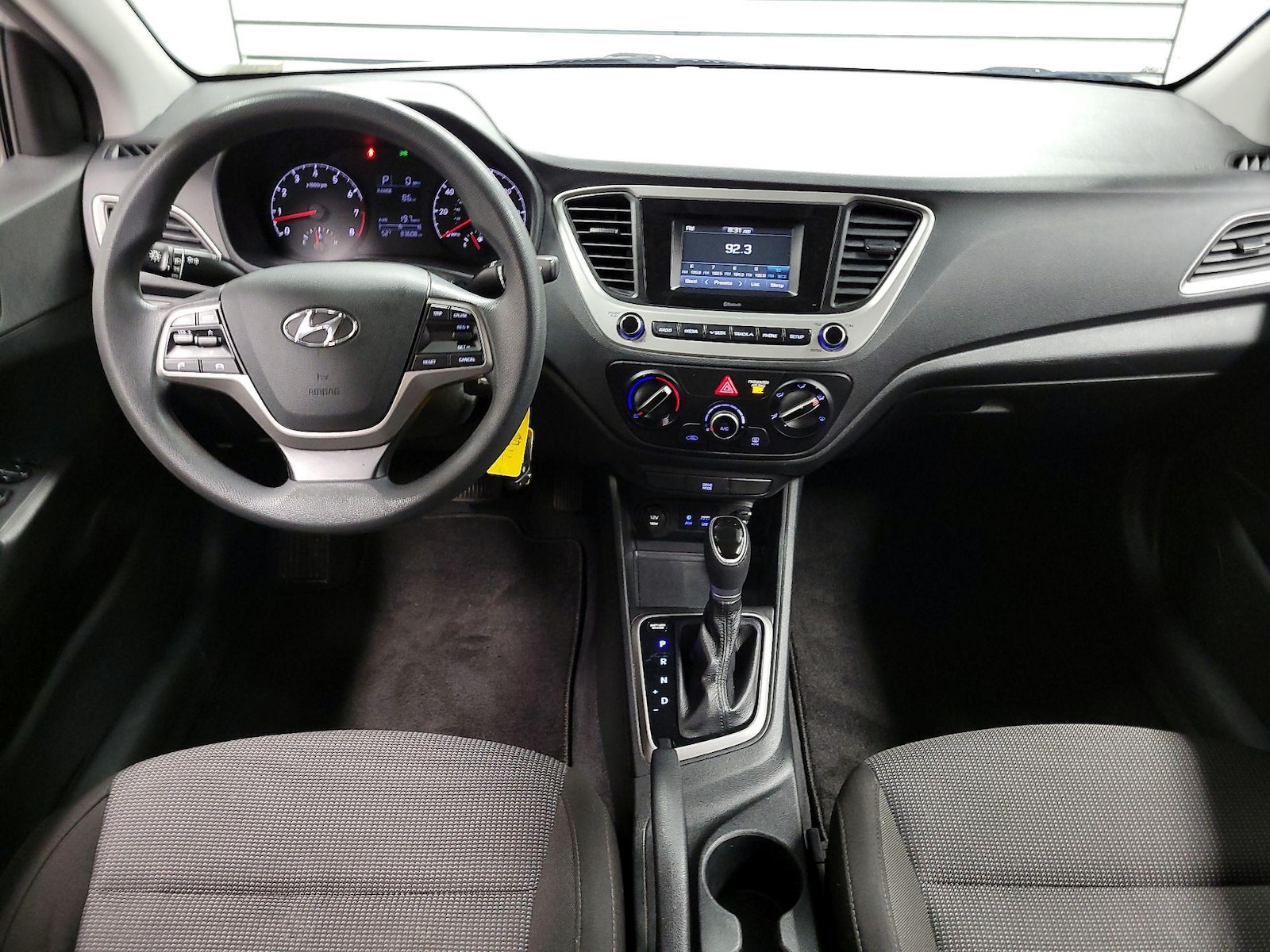 2020 Hyundai Accent SE - Photo 8