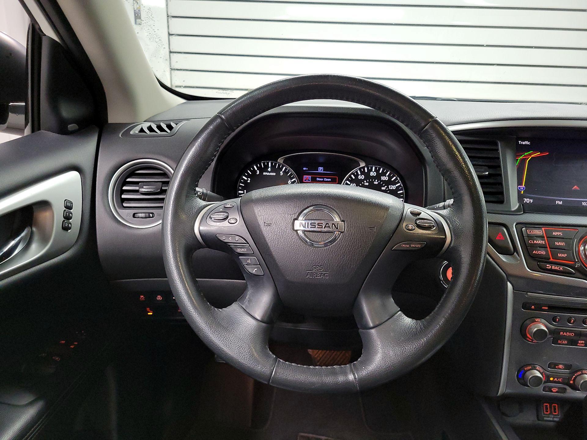 Thumbnail: 2018 Nissan Pathfinder - 10