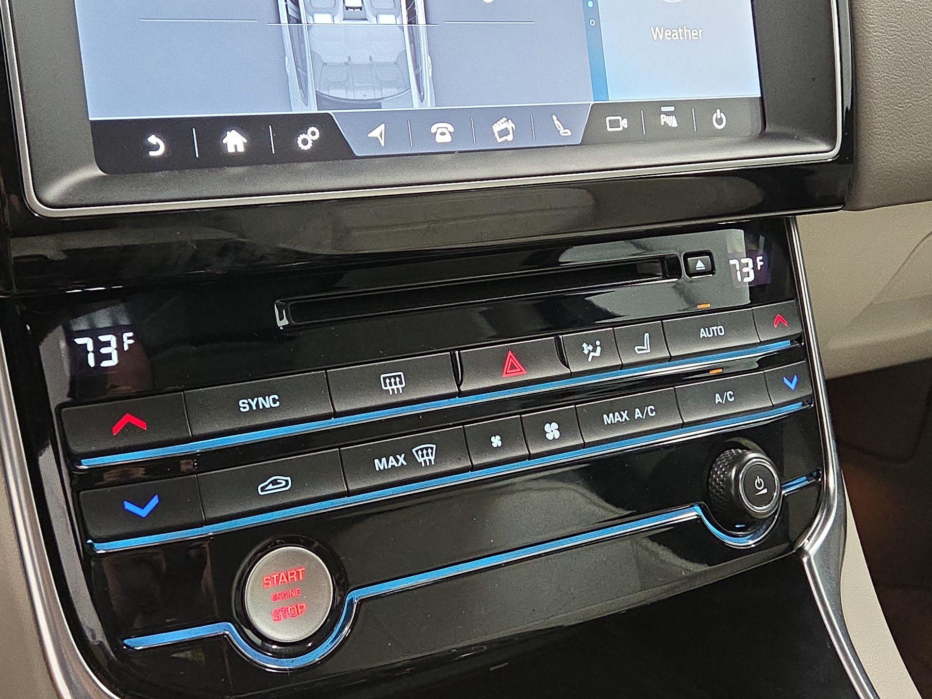 Thumbnail: 2019 Jaguar XE - 14