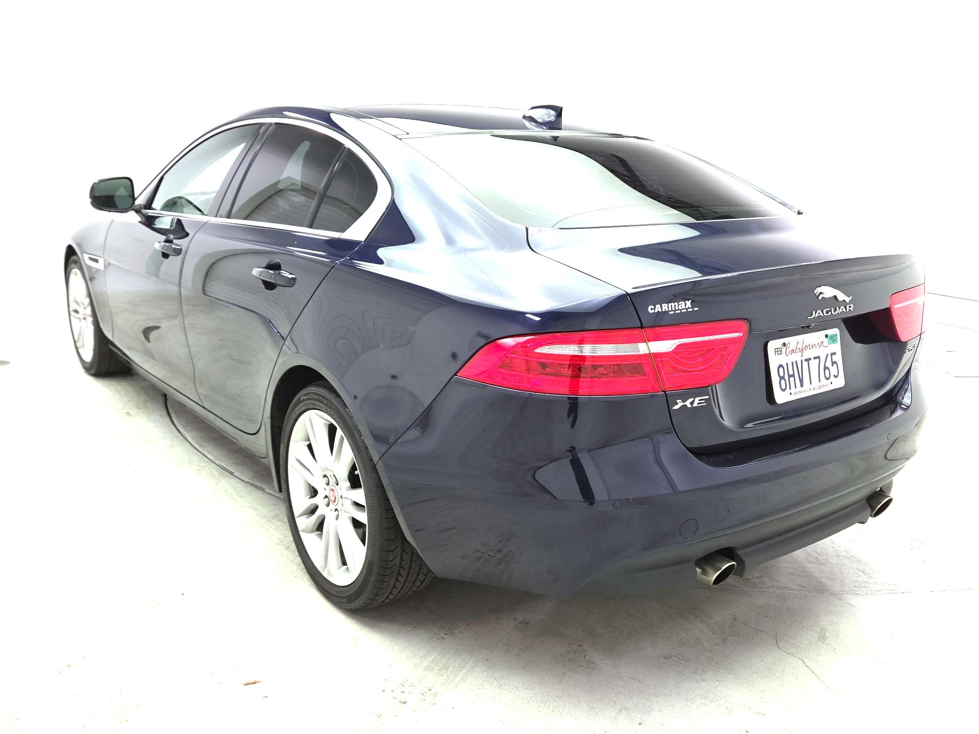 Thumbnail: 2019 Jaguar XE - 7
