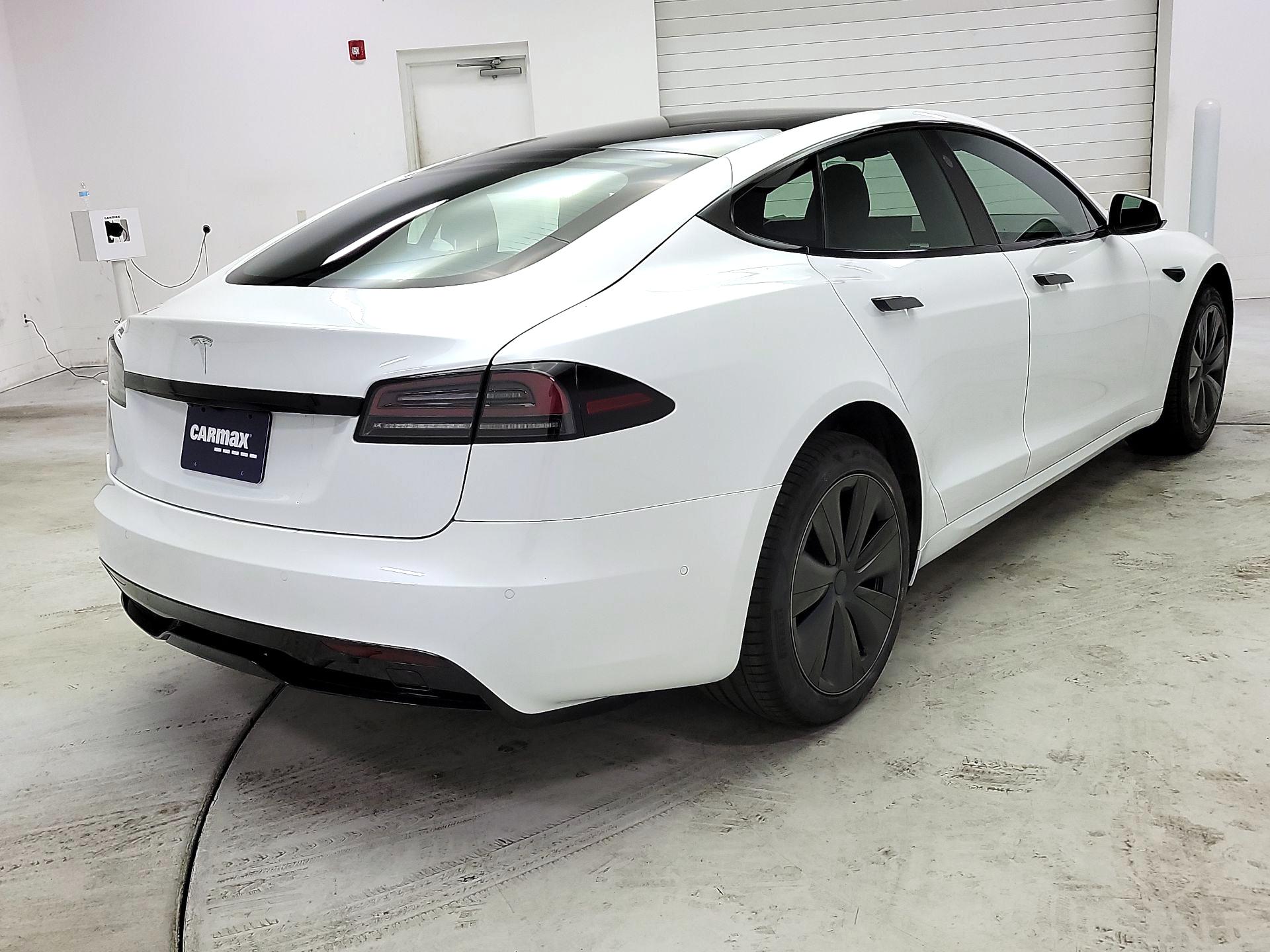 Thumbnail: 2022 Tesla Model S - 5