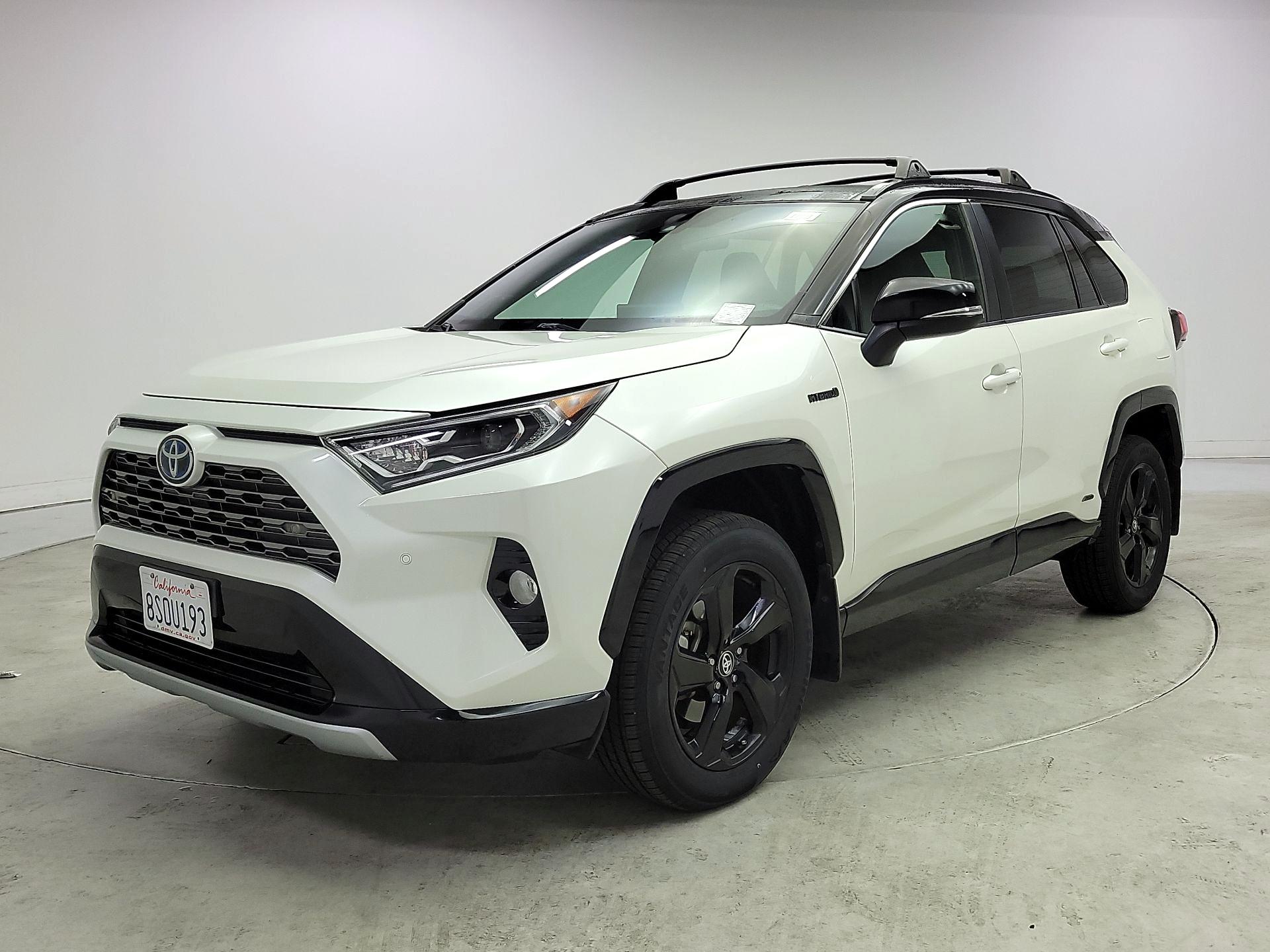 Thumbnail: 2020 Toyota RAV4 - 3