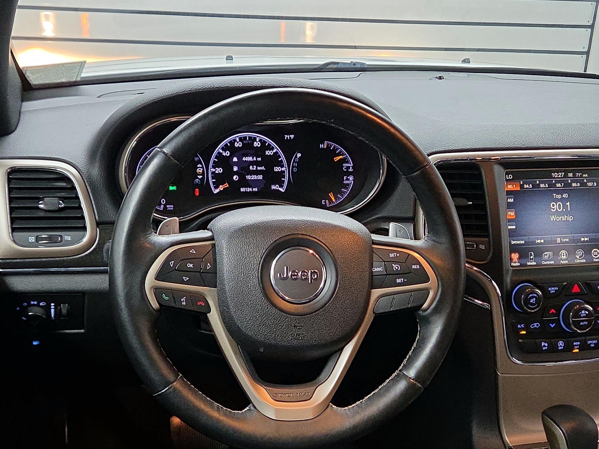 Thumbnail: 2017 Jeep Grand Cherokee - 10