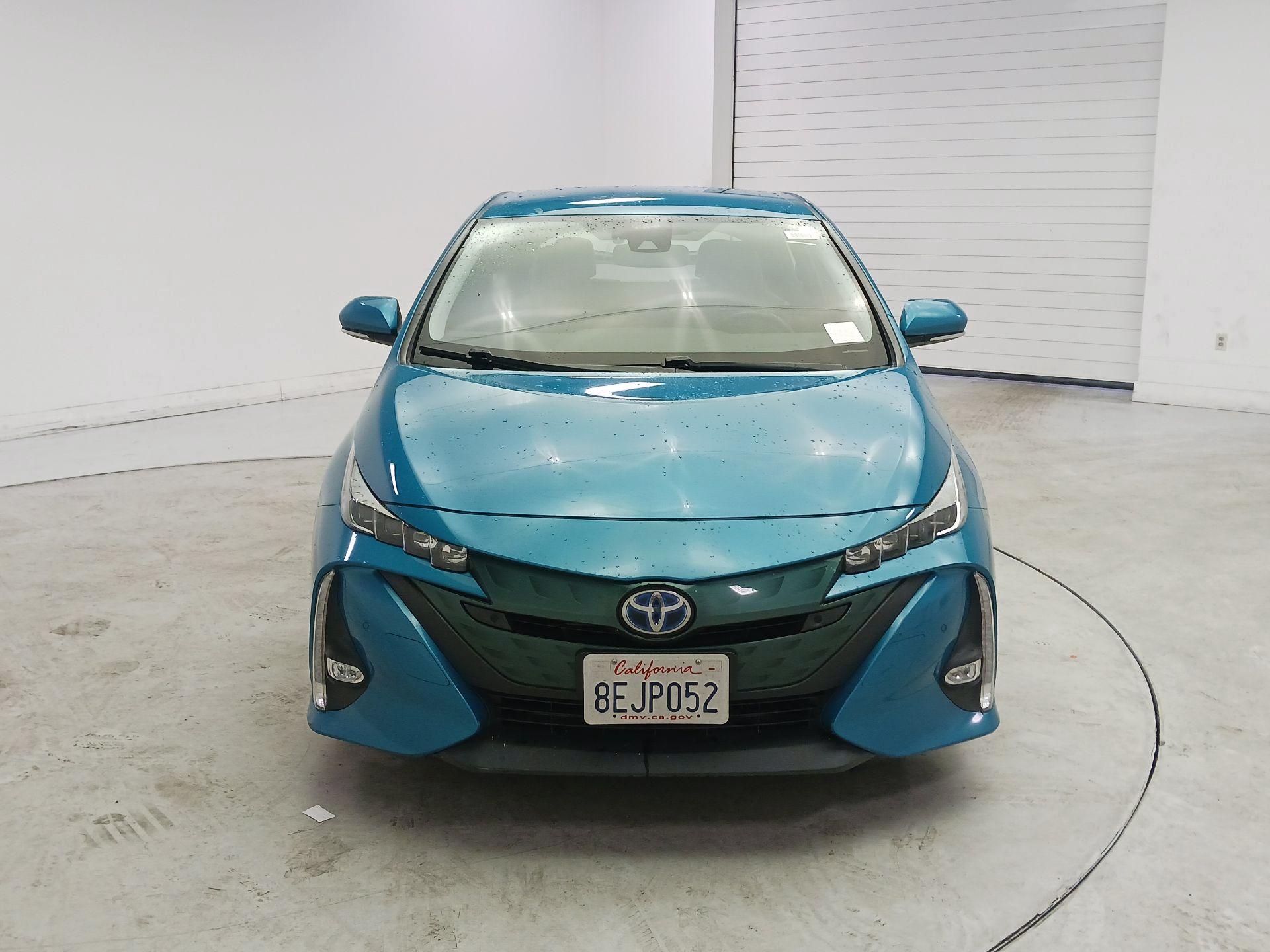 Thumbnail: 2017 Toyota Prius Prime - 2