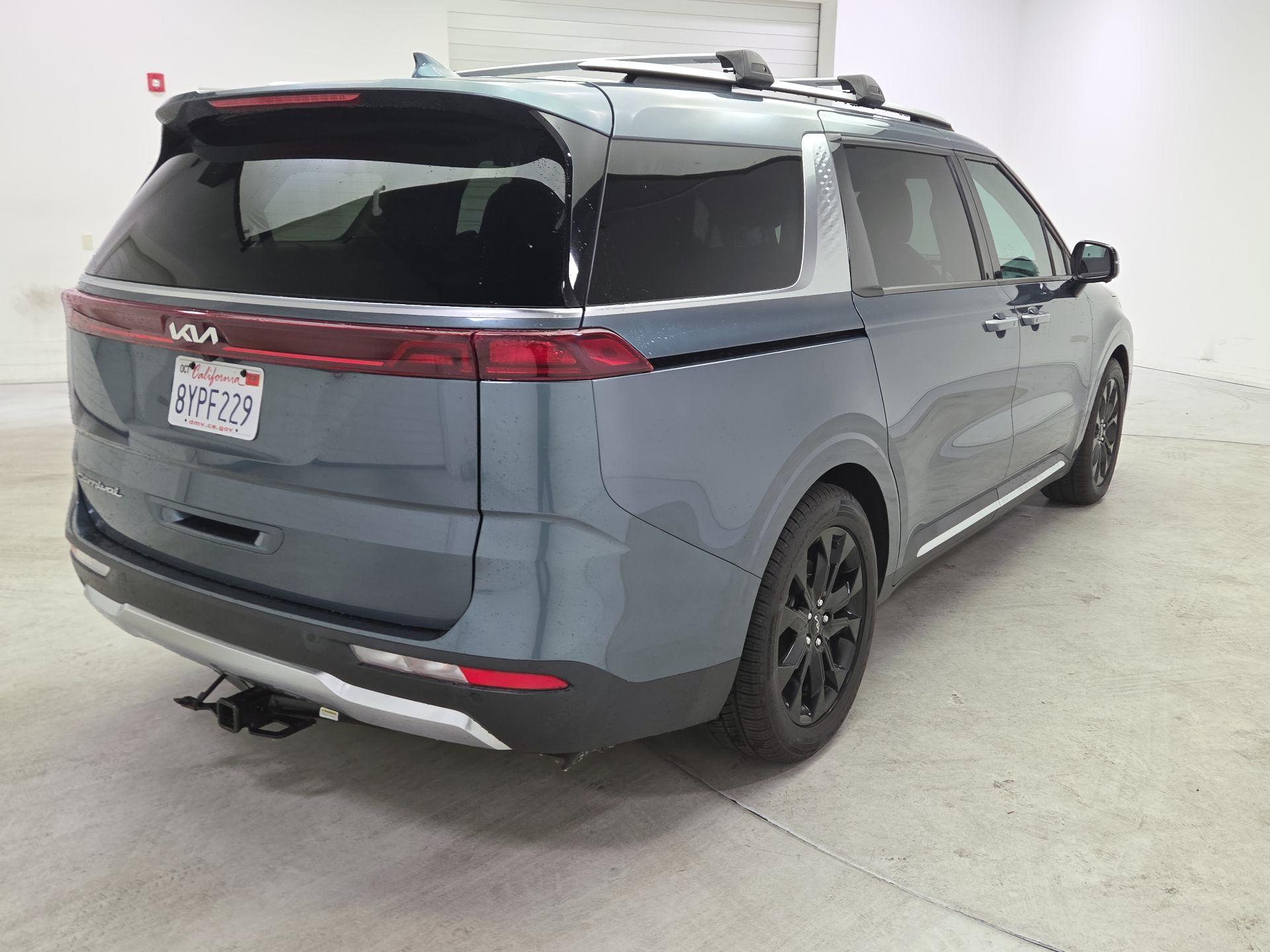 Thumbnail: 2022 Kia Carnival - 5