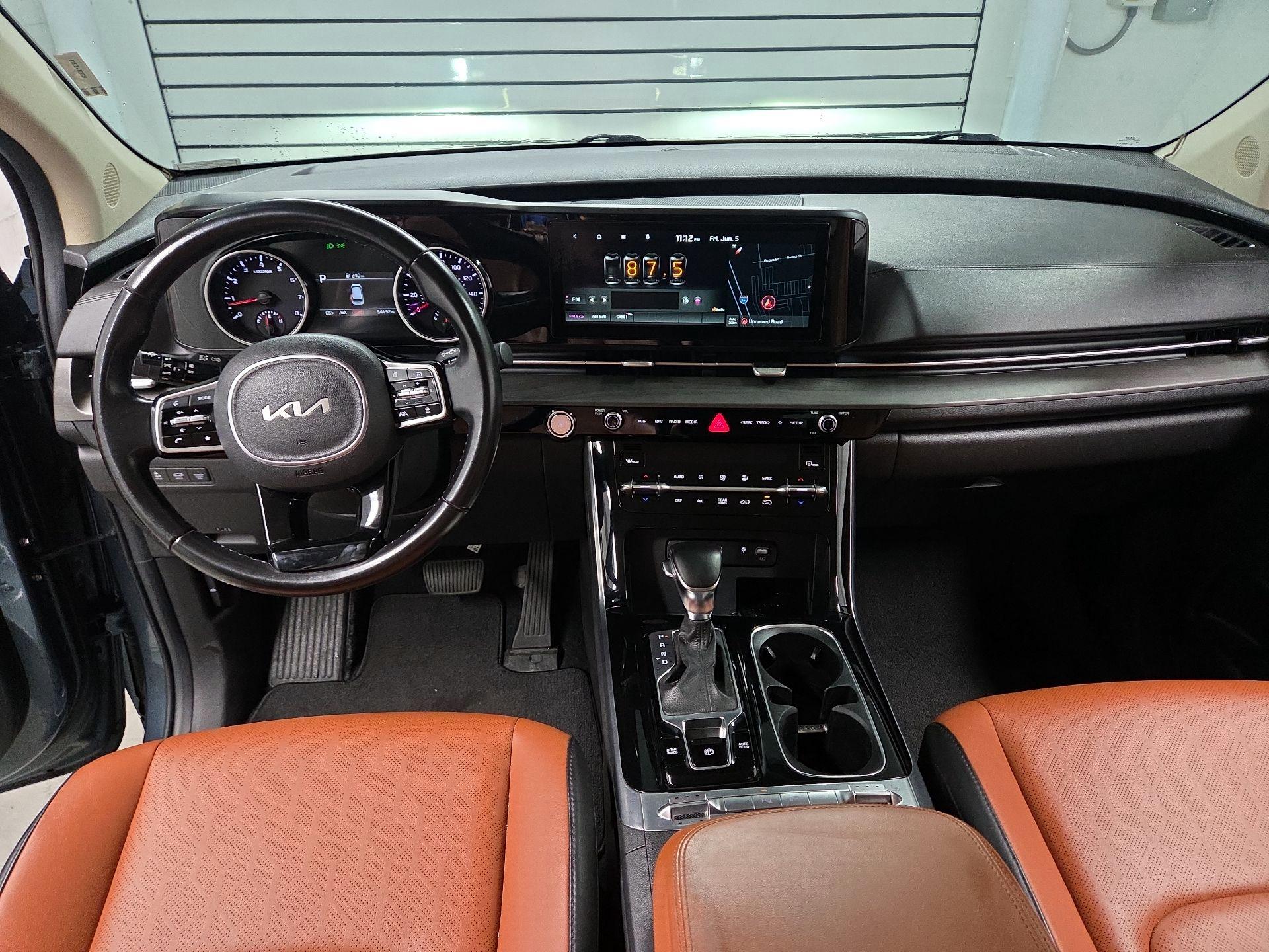 Thumbnail: 2022 Kia Carnival - 8
