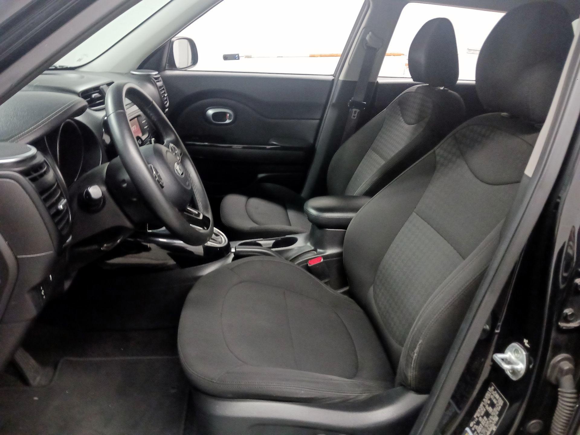 Thumbnail: 2015 Kia Soul - 11