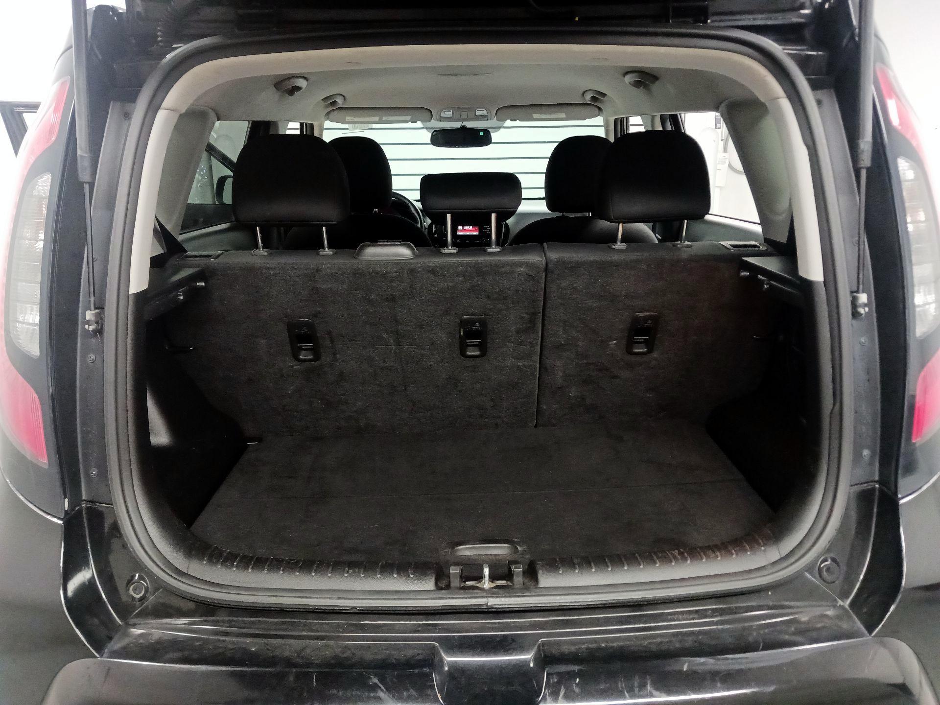 Thumbnail: 2015 Kia Soul - 20