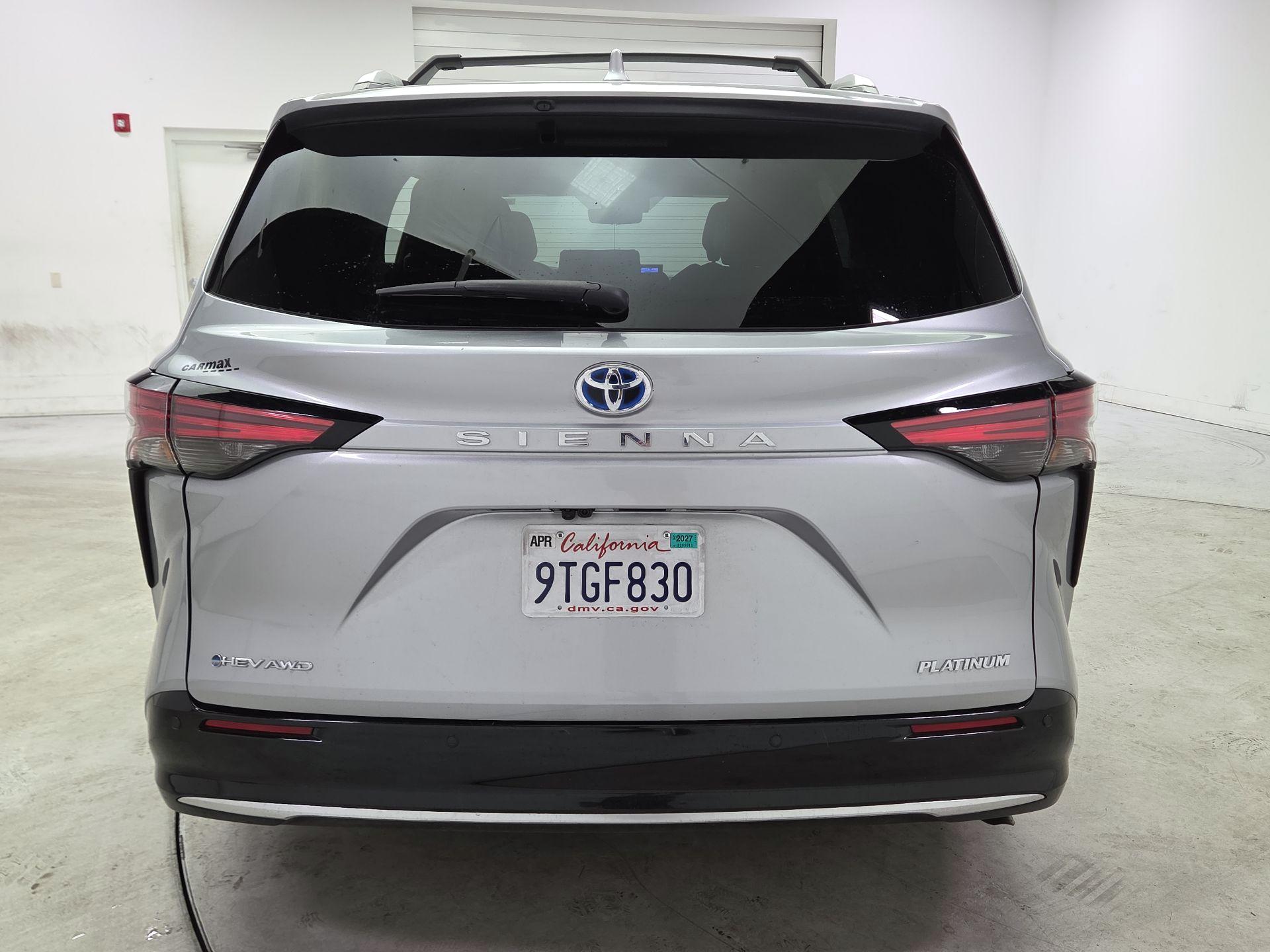 Thumbnail: 2025 Toyota Sienna - 6