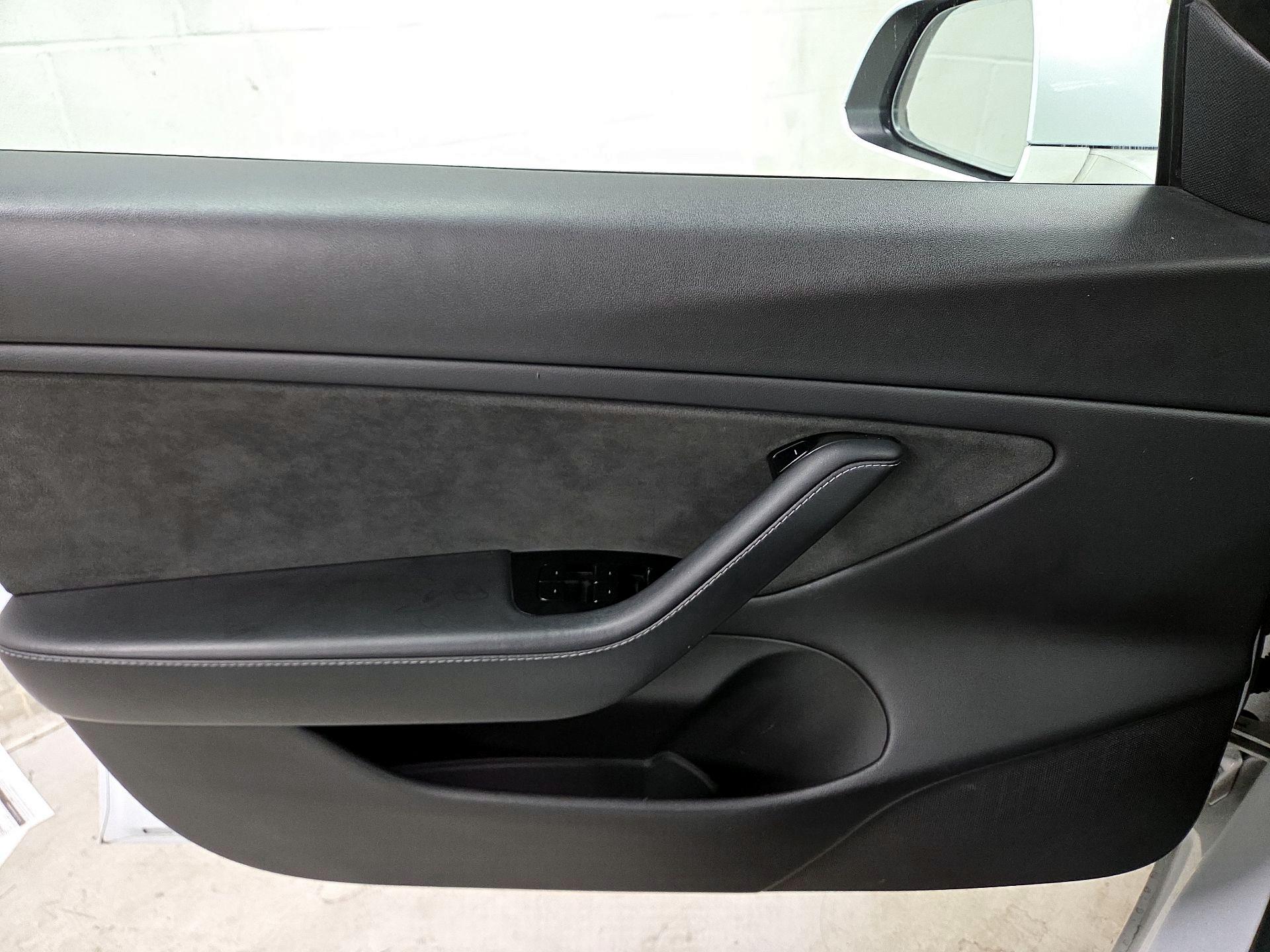 Thumbnail: 2019 Tesla Model 3 - 12