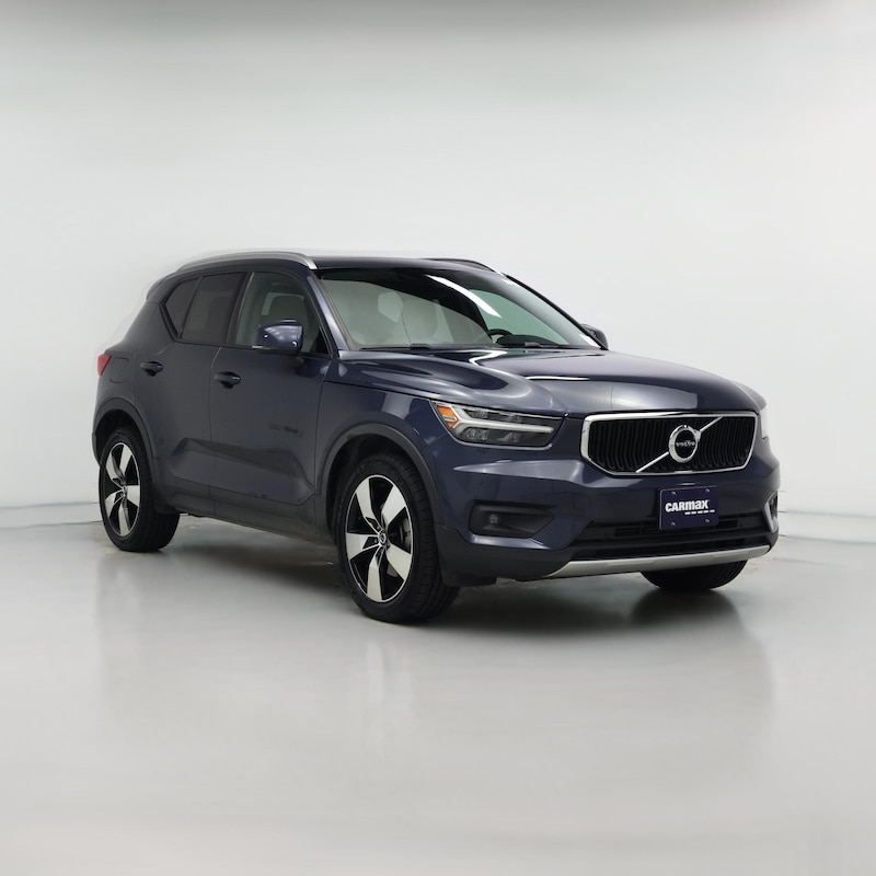 2021 Volvo XC40 T5 Momentum