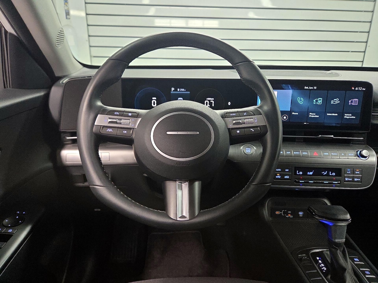 2024 Hyundai Kona SEL - Photo 11