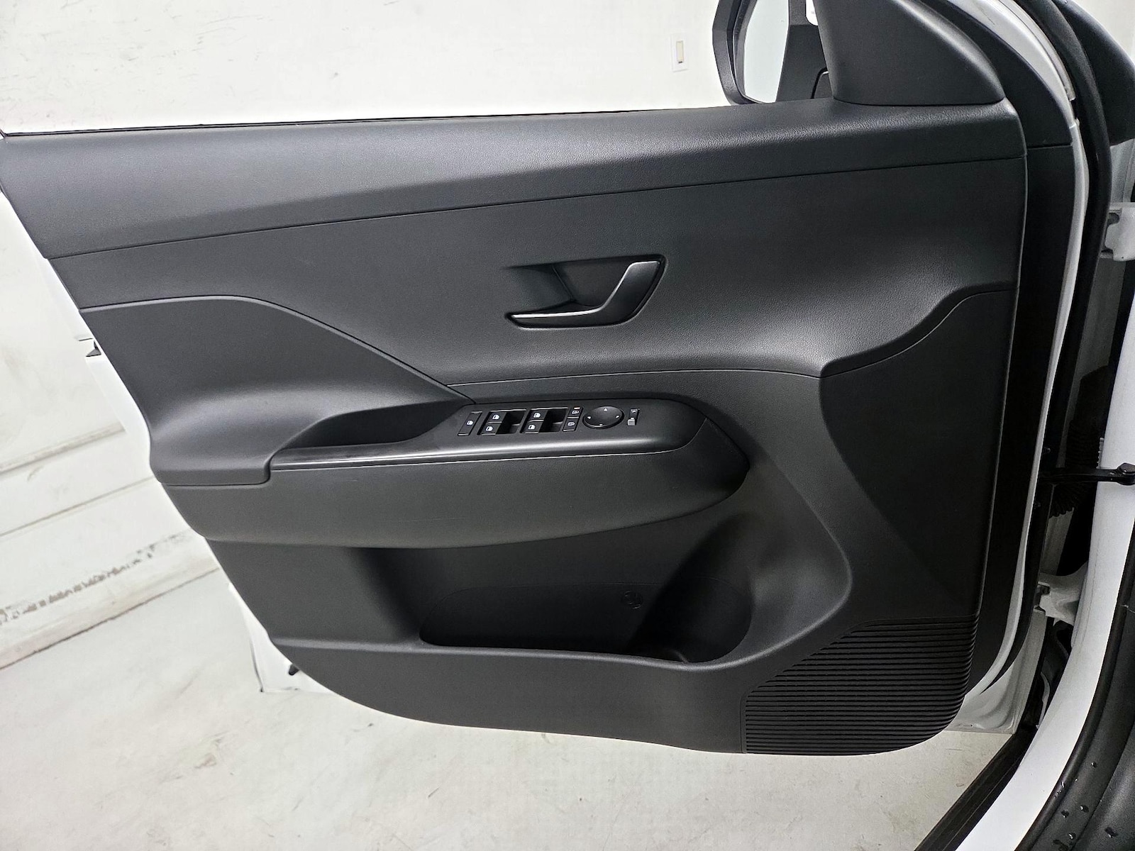 2024 Hyundai Kona SEL - Photo 13
